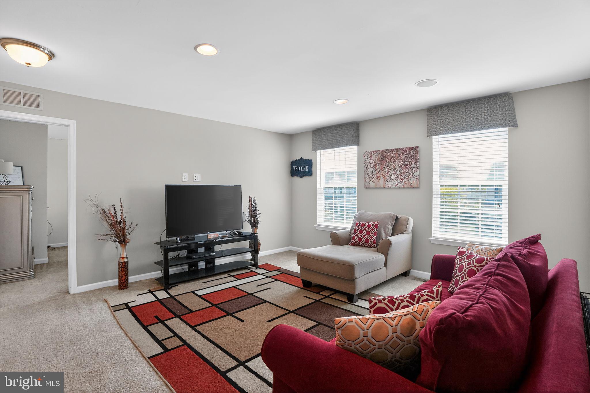HANOVER WOODS - Residential
