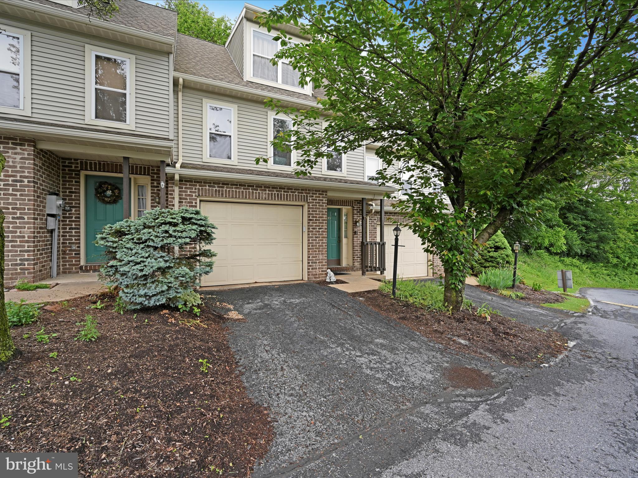 49 WESTPOINTE DRIVE