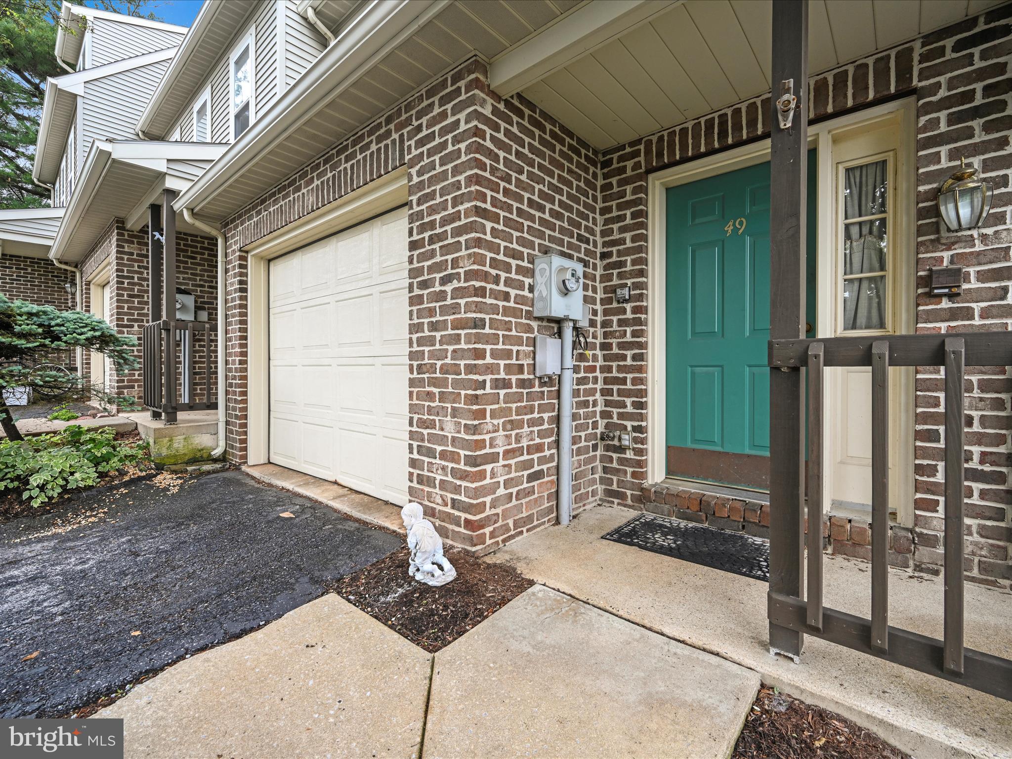 49 WESTPOINTE DRIVE