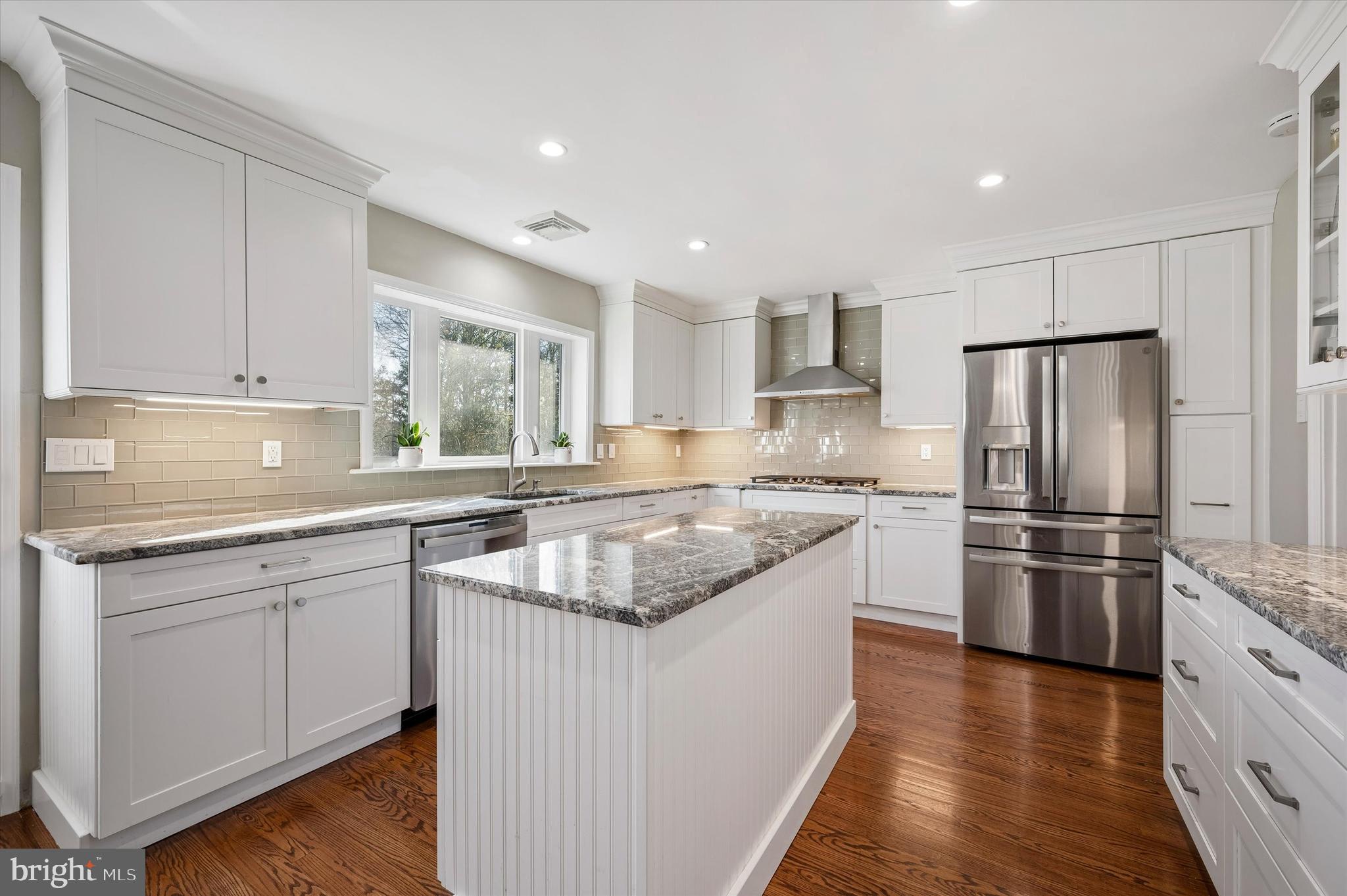 WILLOWBROOK - Residential