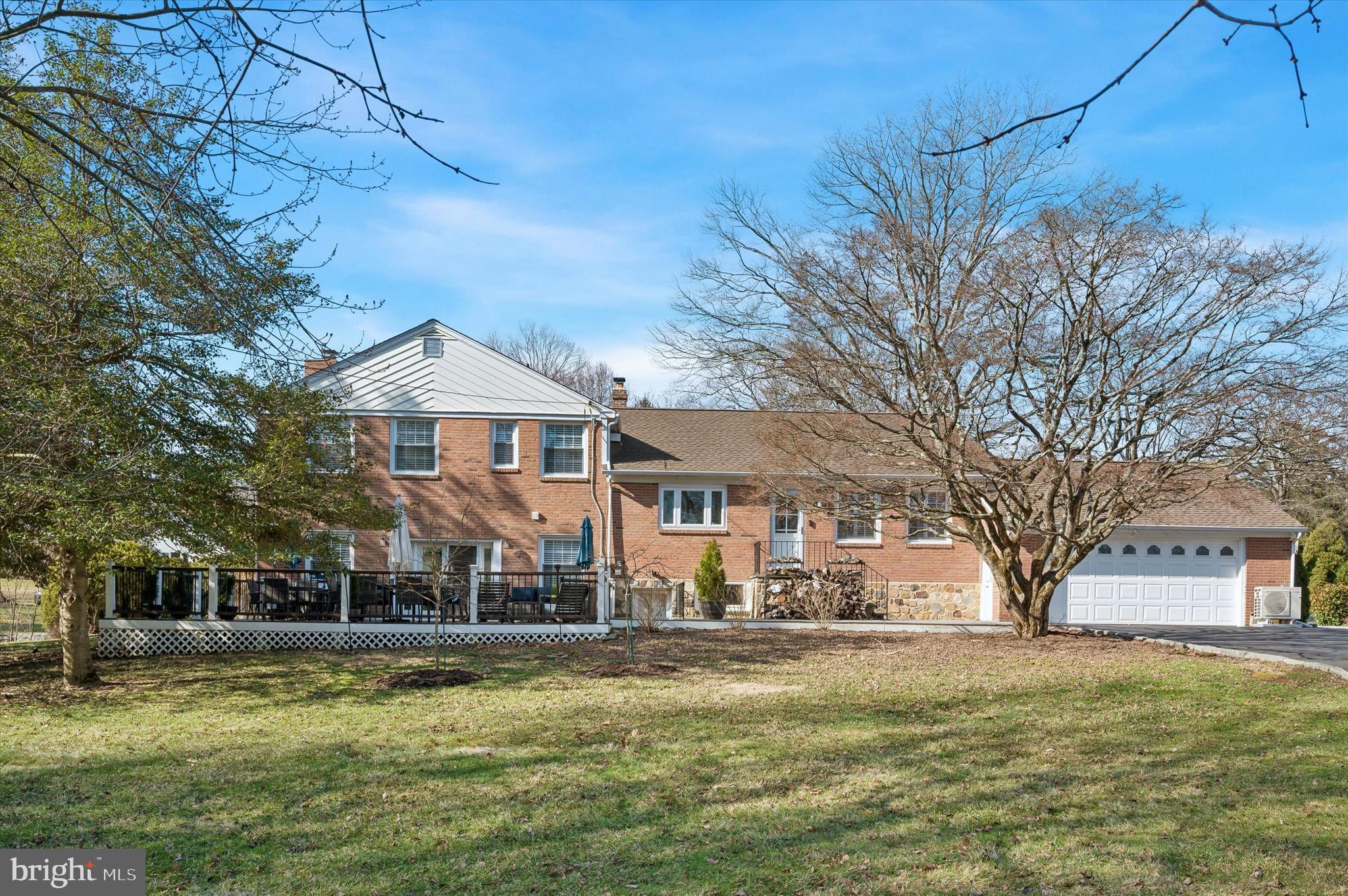 WILLOWBROOK - Residential