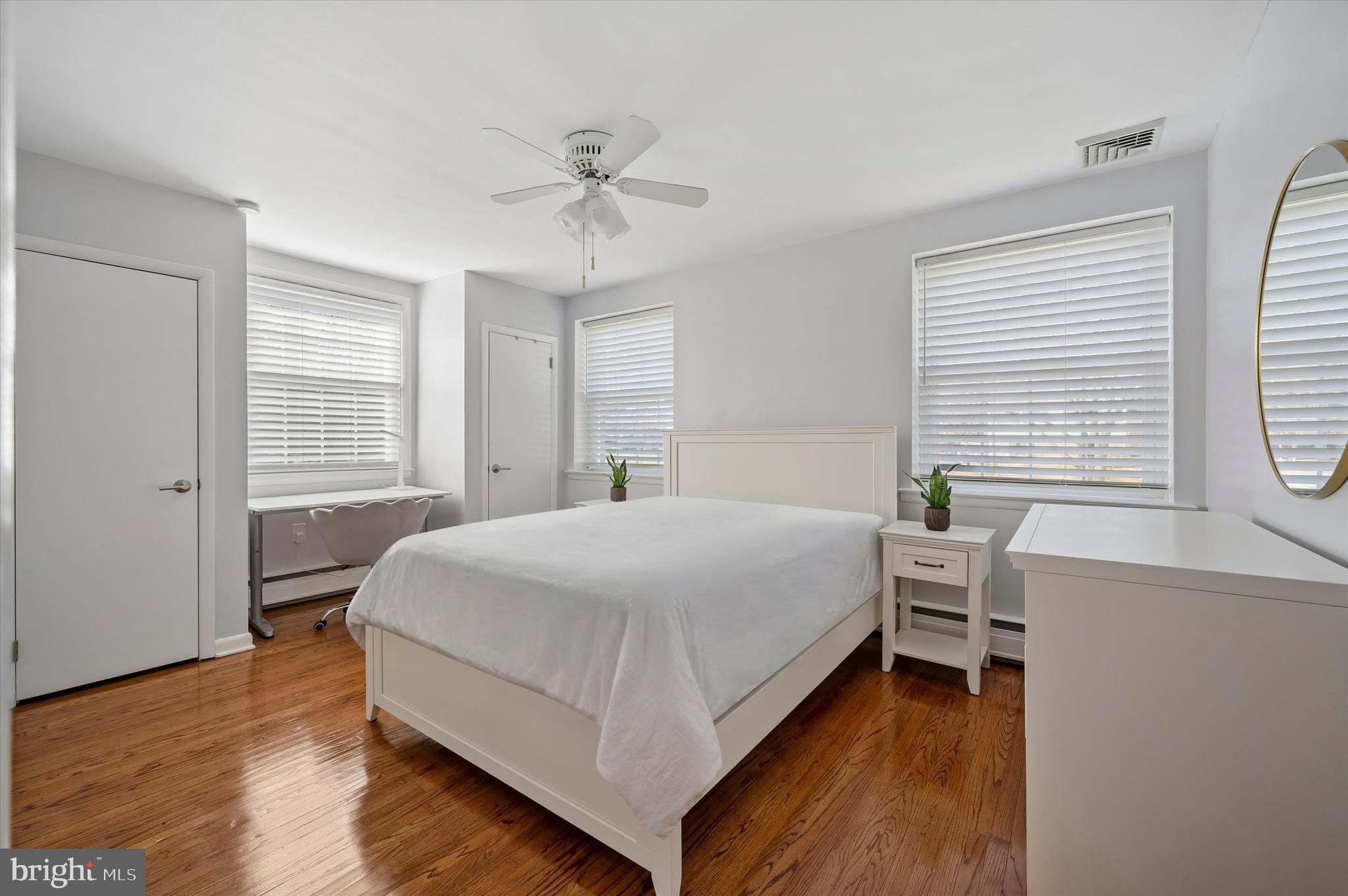 WILLOWBROOK - Residential