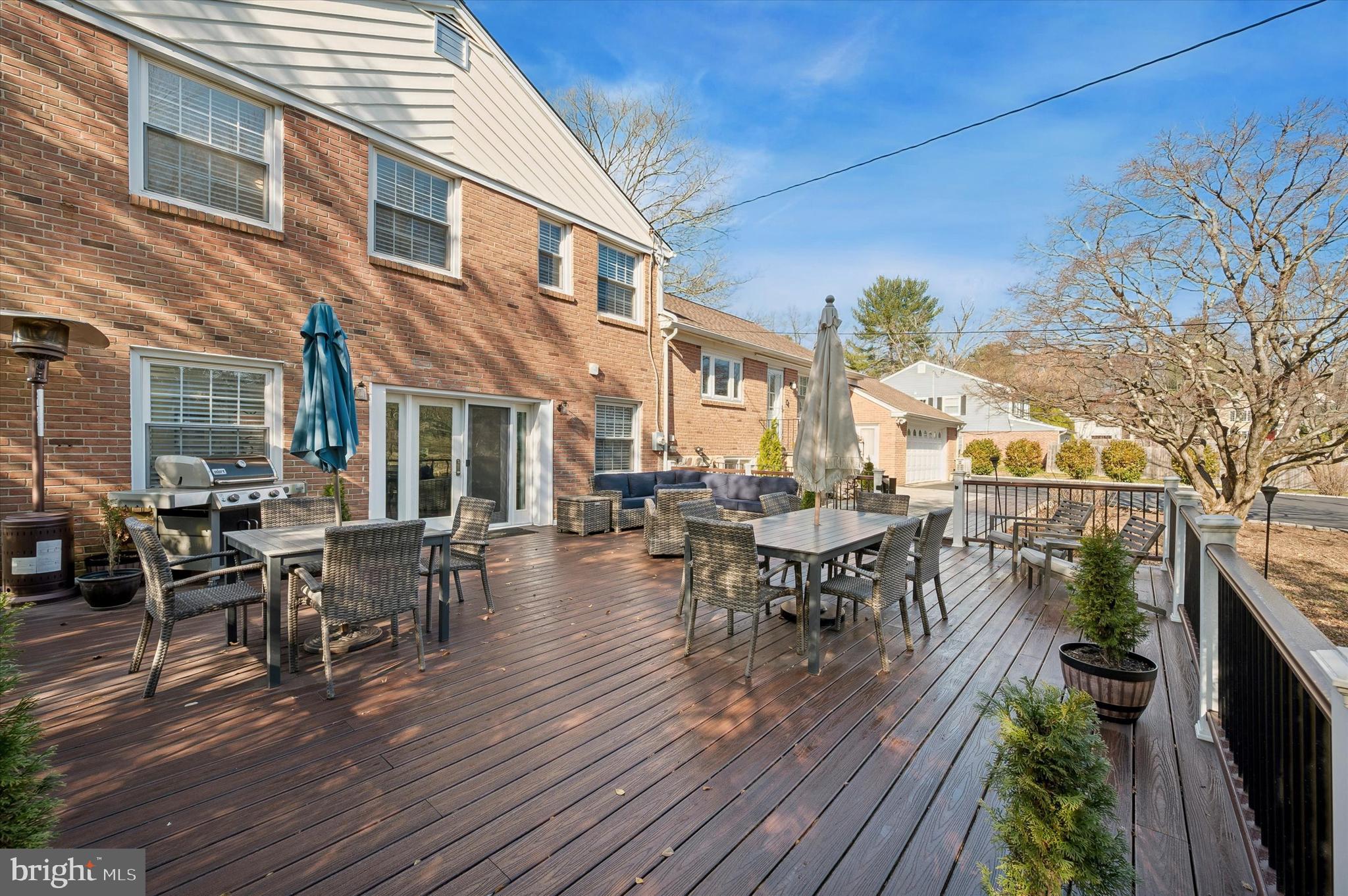 WILLOWBROOK - Residential