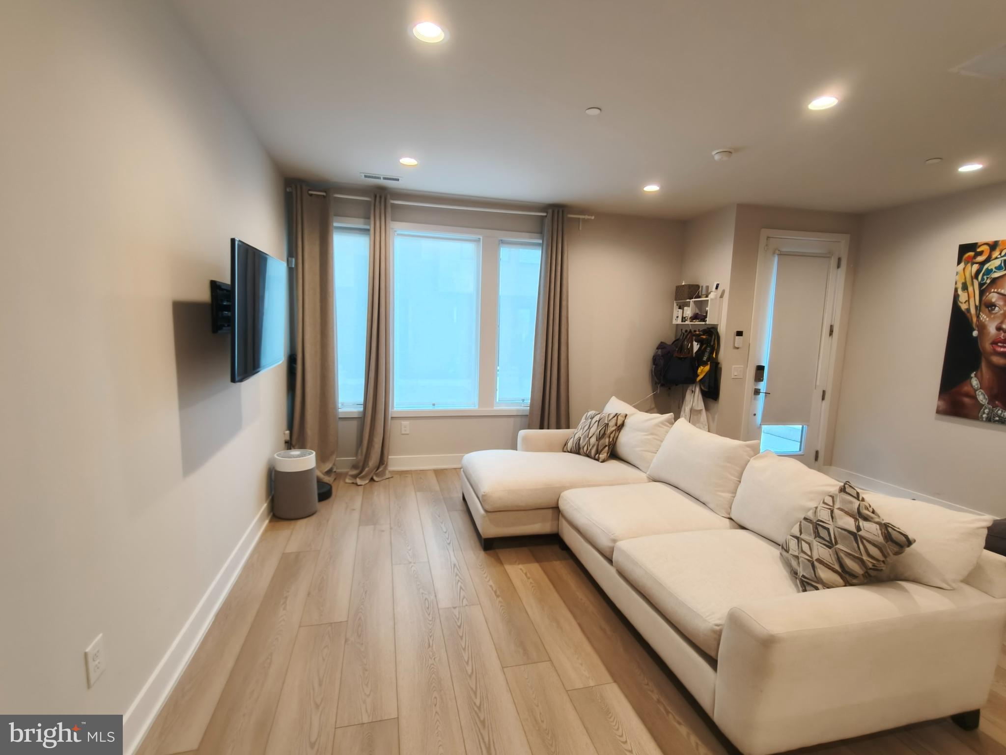 NORTHBANK - Residential