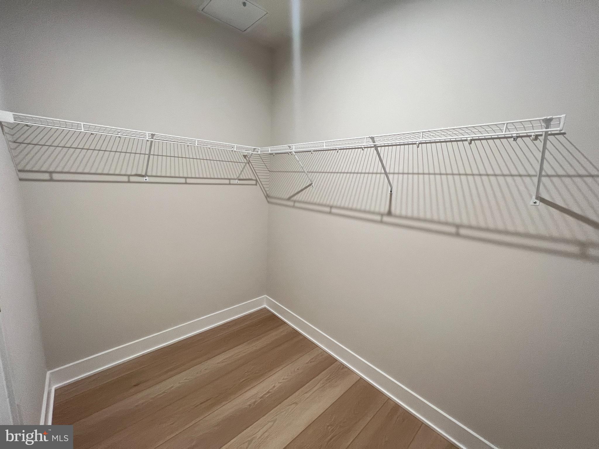 NORTHBANK - Residential