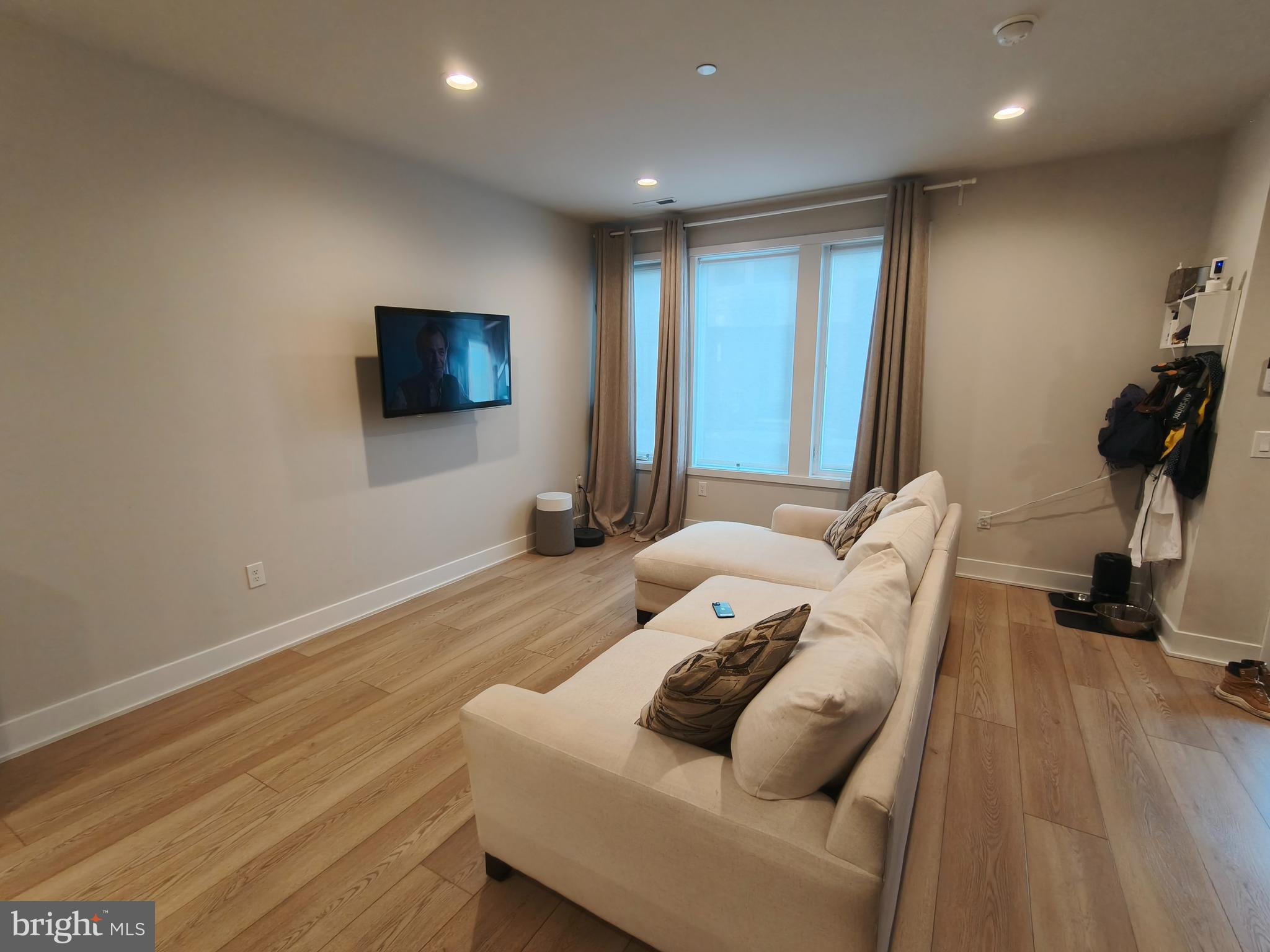 NORTHBANK - Residential