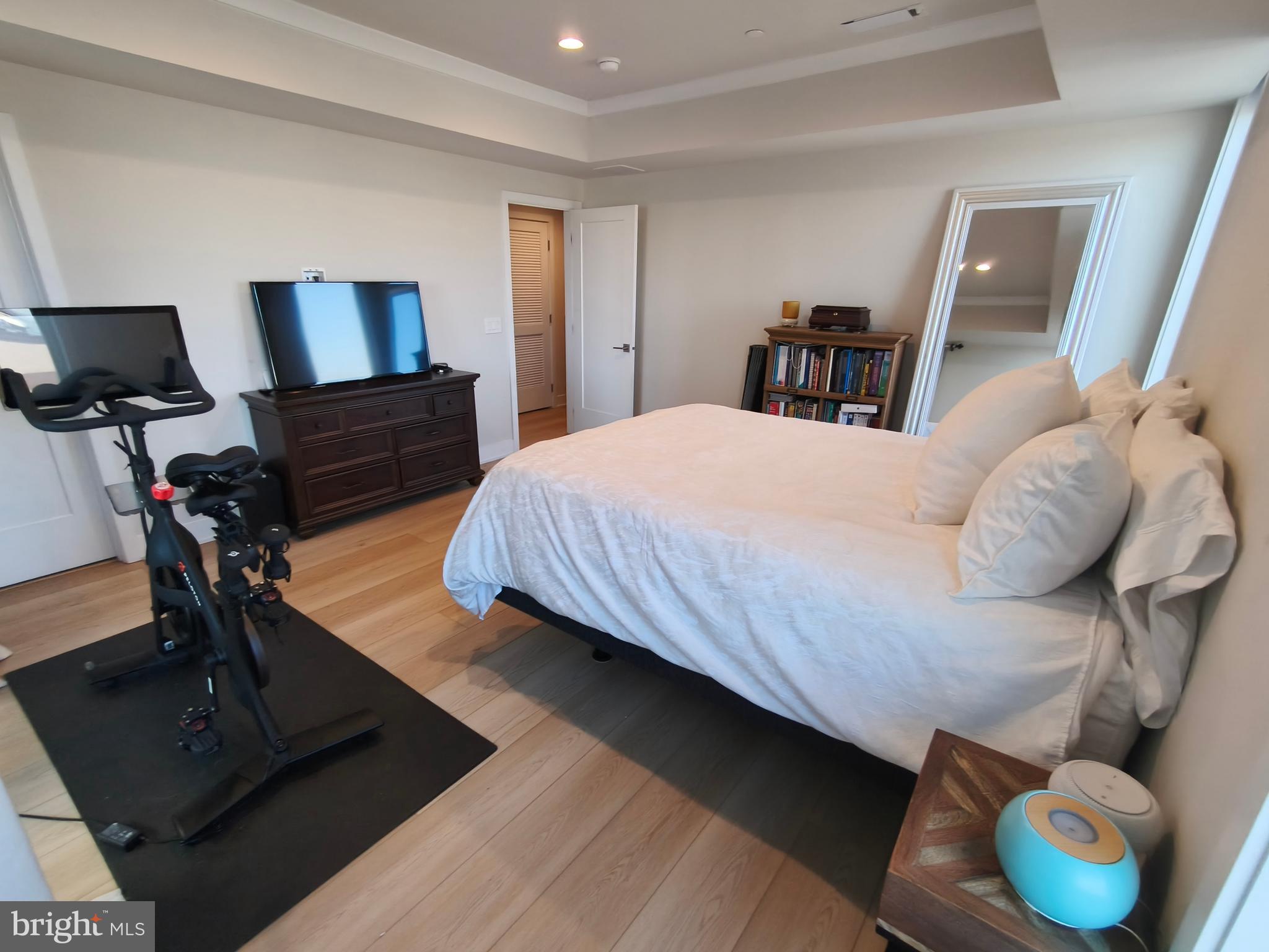 NORTHBANK - Residential