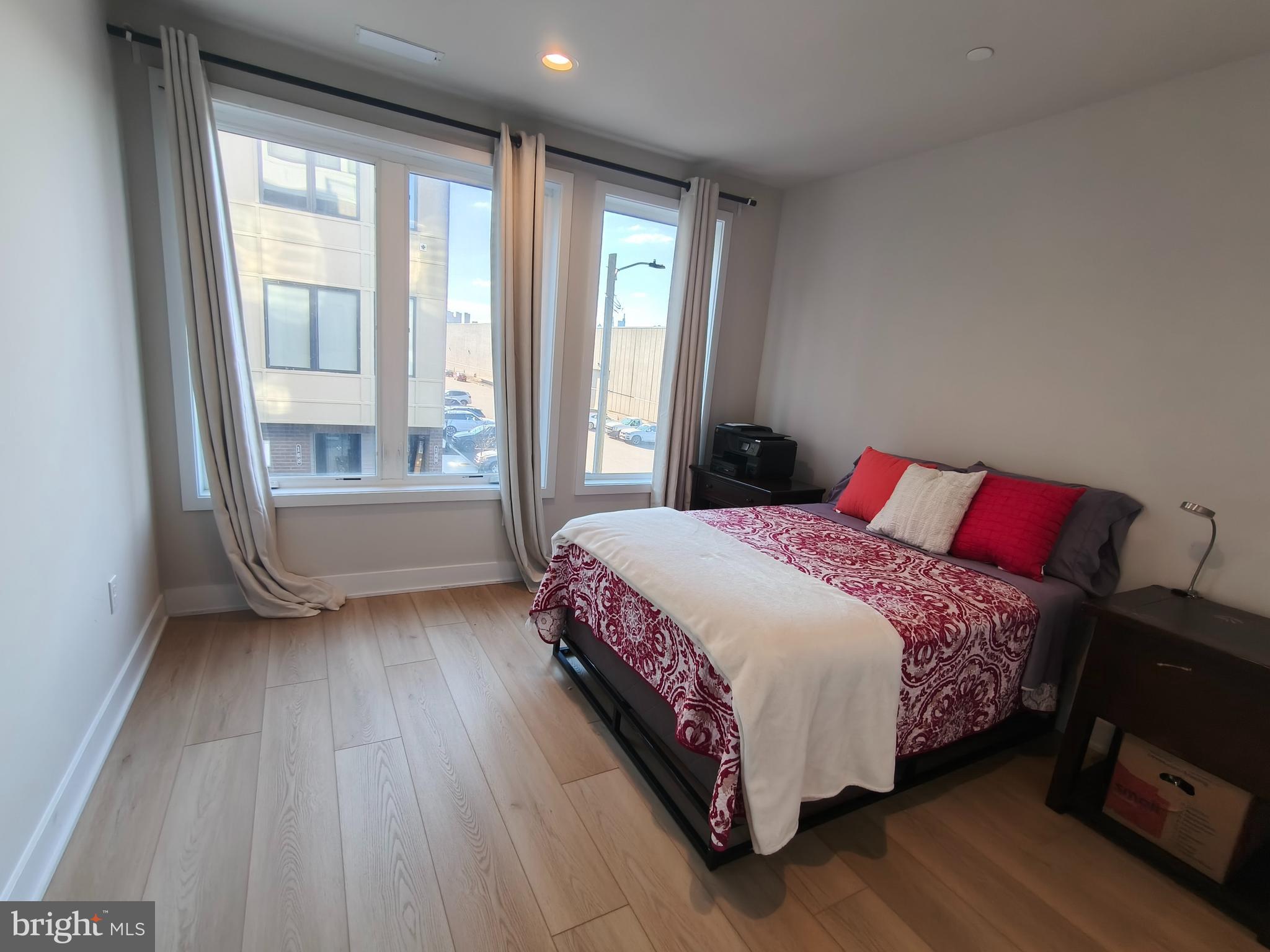 NORTHBANK - Residential