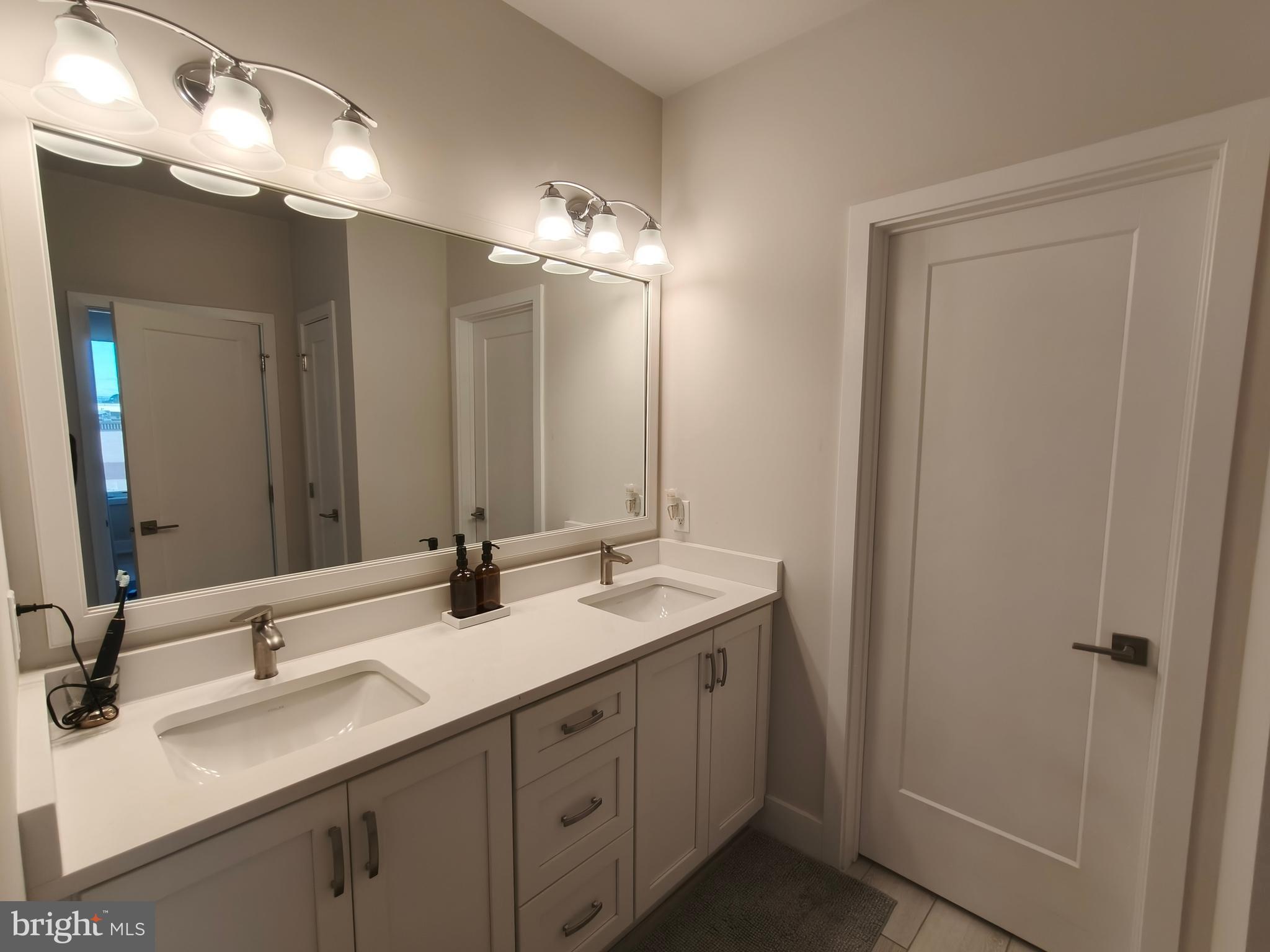 NORTHBANK - Residential