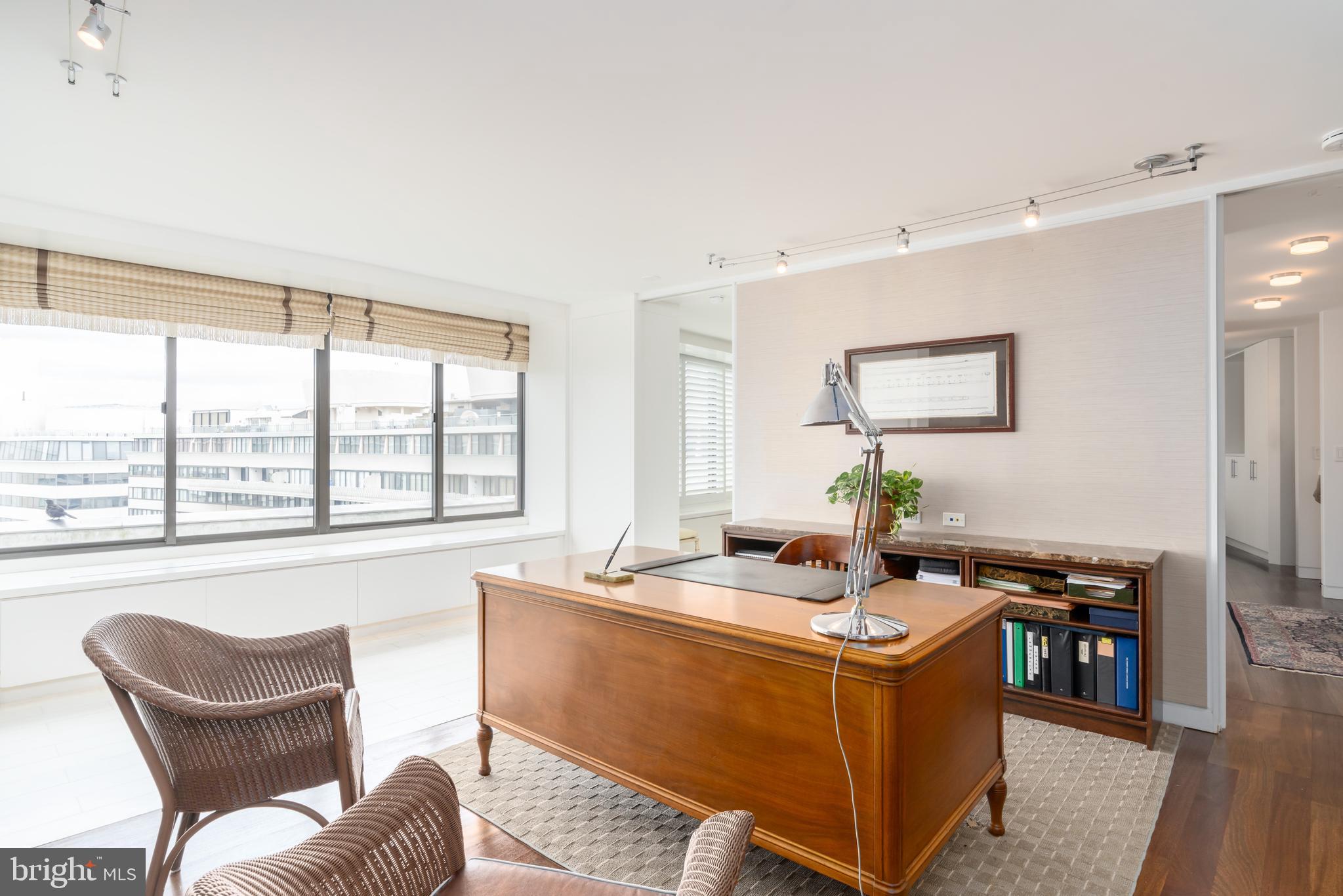 FOGGY BOTTOM - Residential