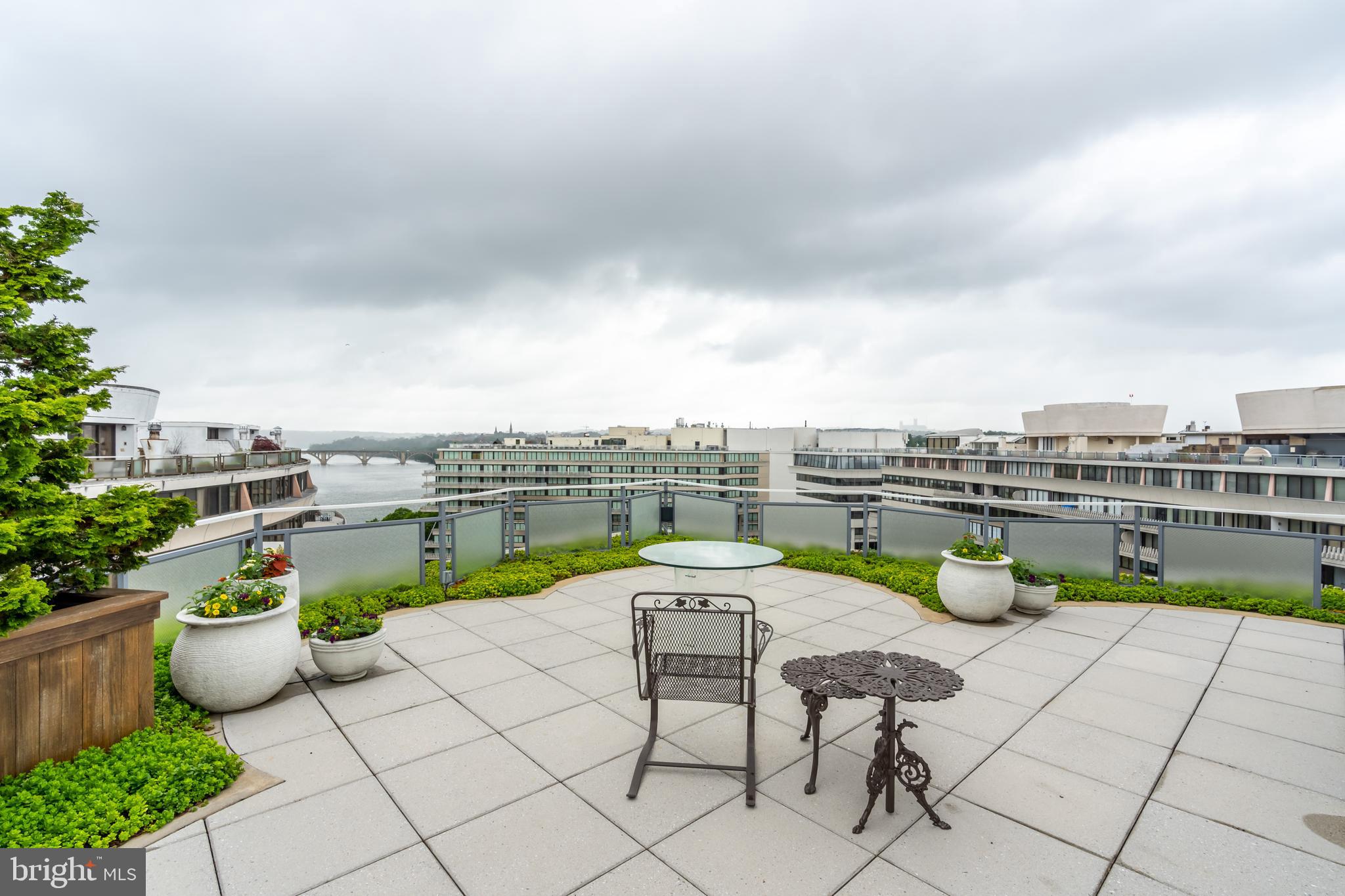 FOGGY BOTTOM - Residential