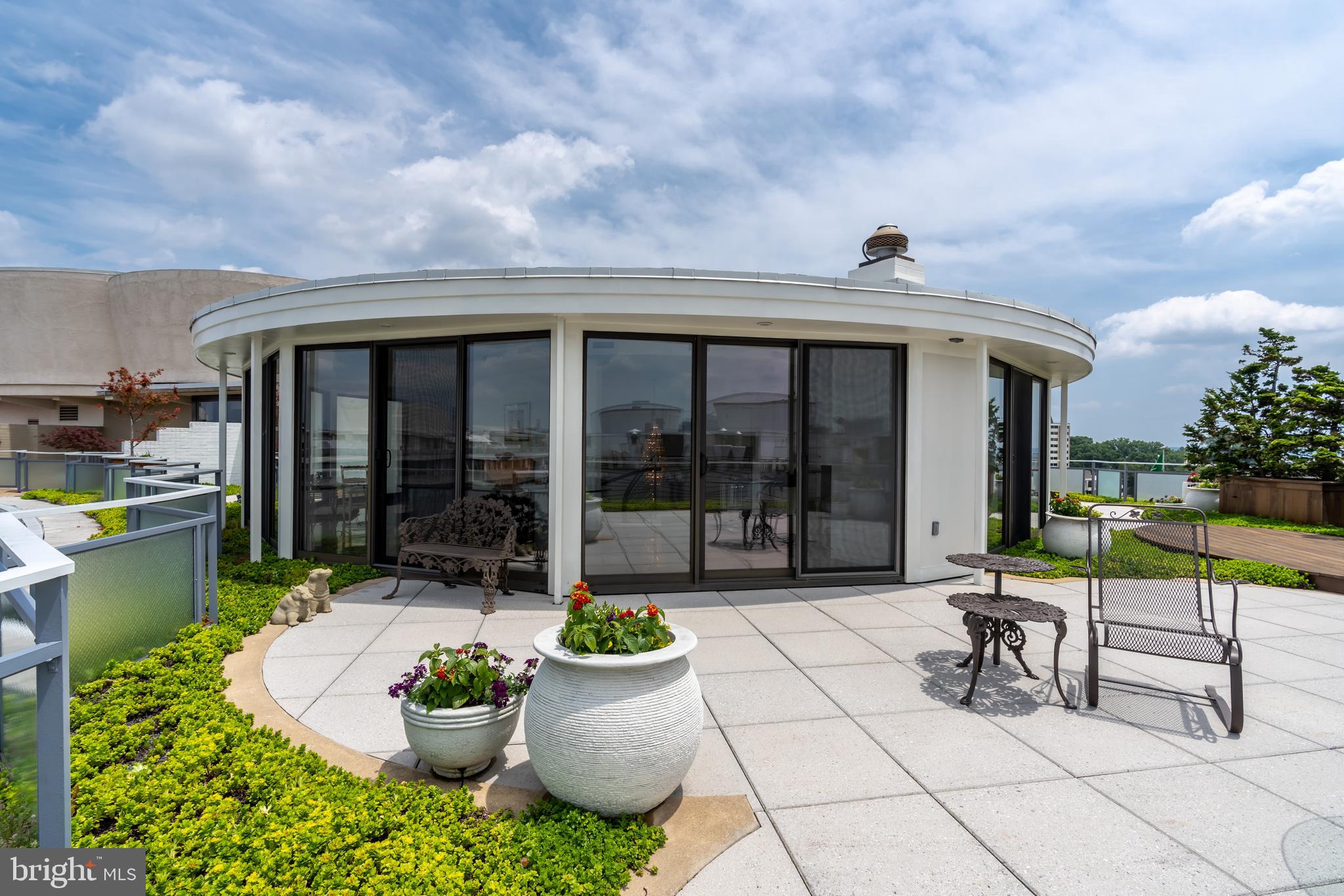 FOGGY BOTTOM - Residential