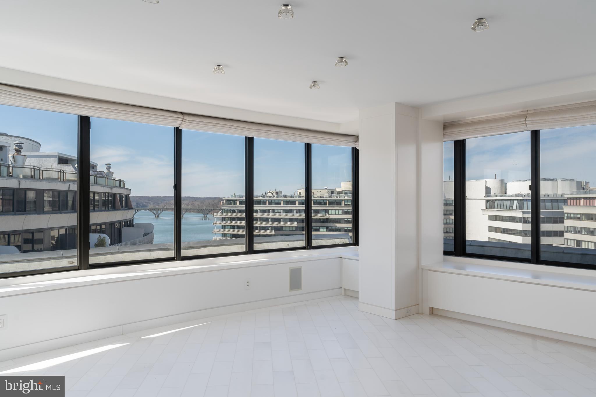 FOGGY BOTTOM - Residential