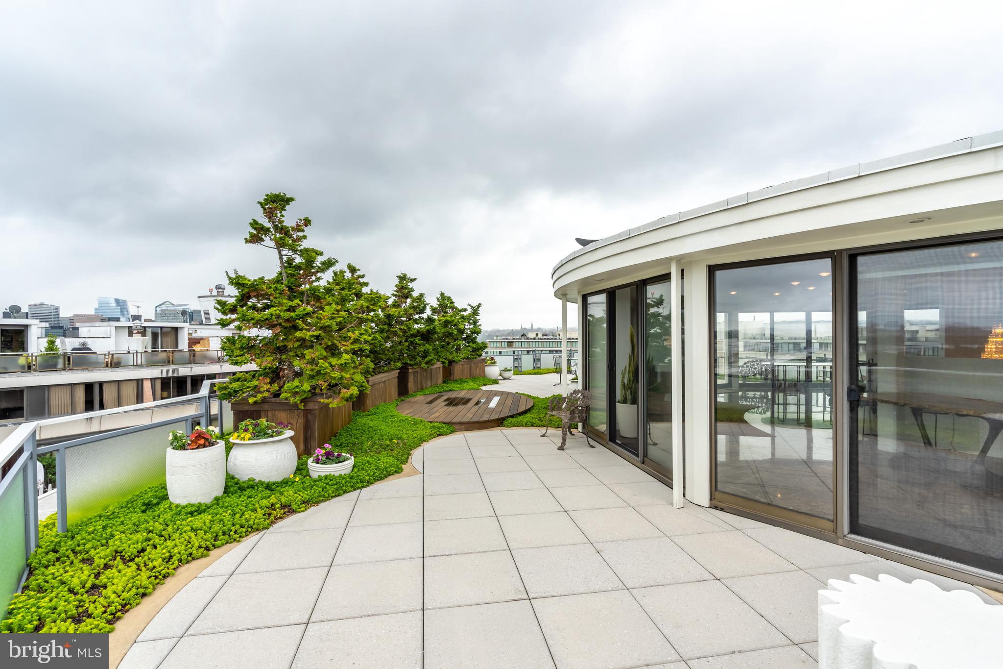 FOGGY BOTTOM - Residential