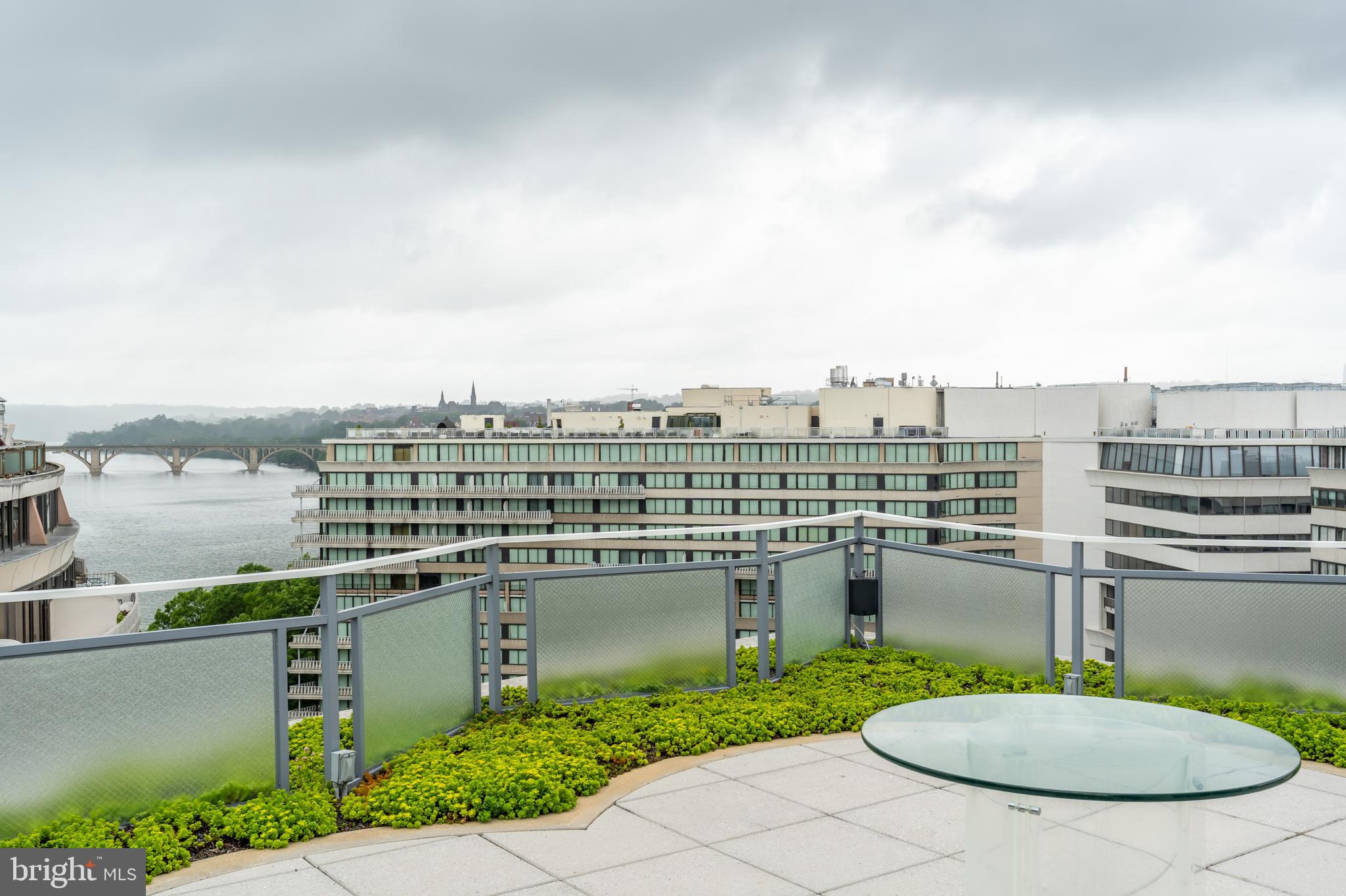 FOGGY BOTTOM - Residential