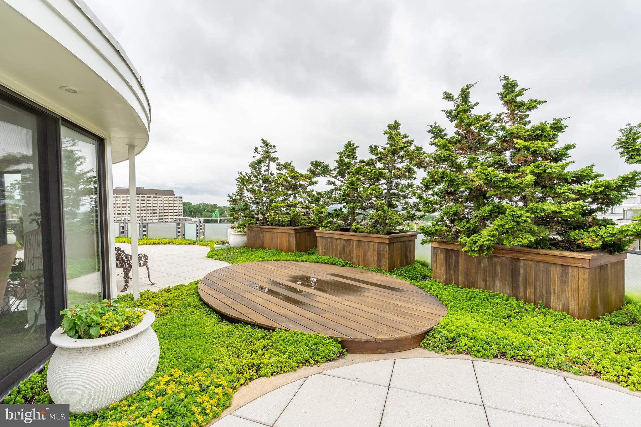 FOGGY BOTTOM - Residential