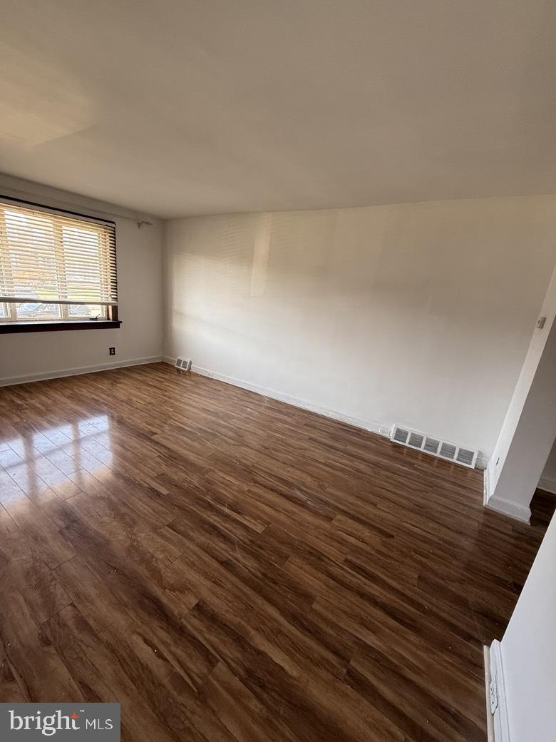 MAYFAIR (WEST) - Residential Lease