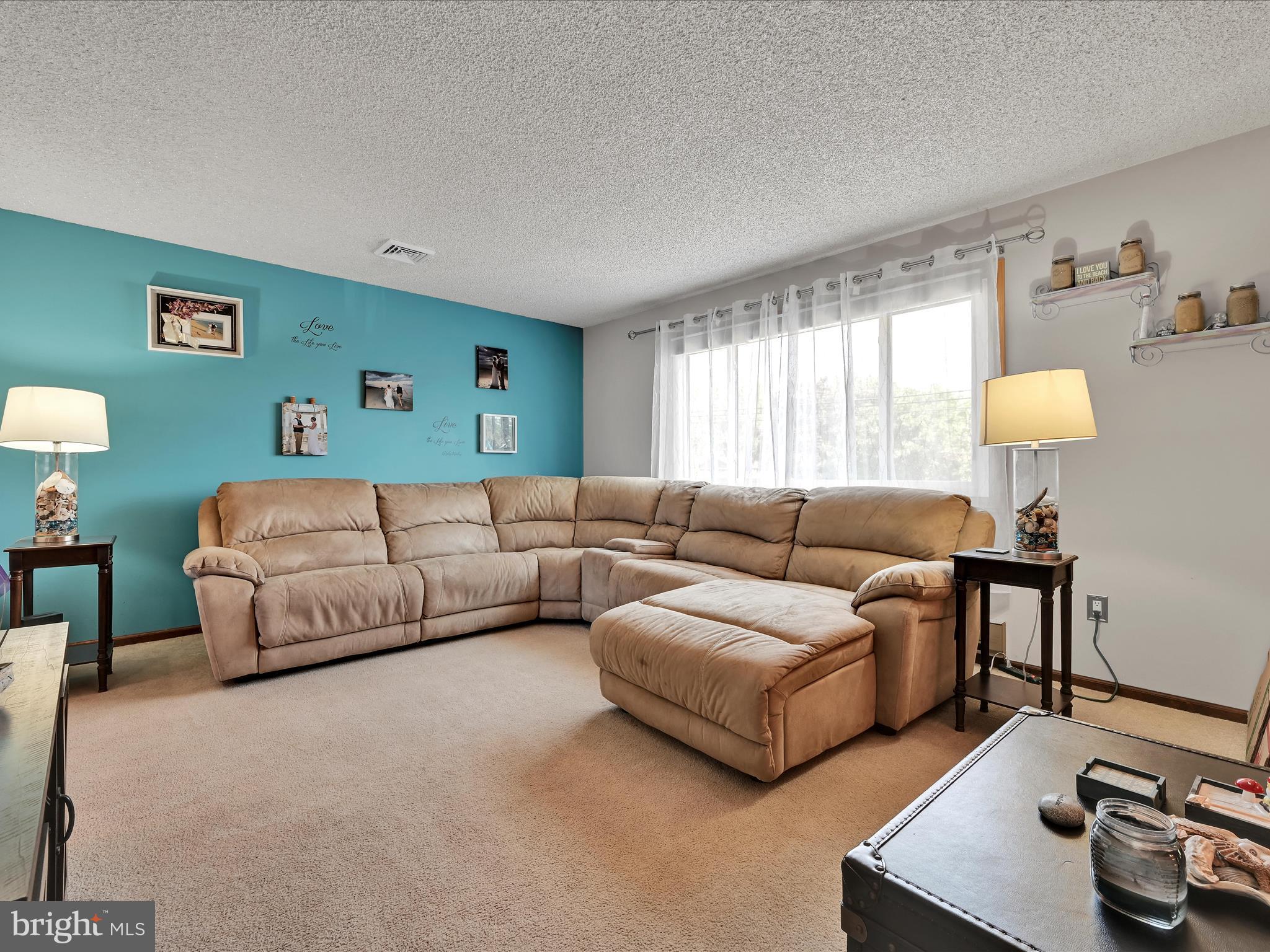 LAKE WYNONAH - Residential