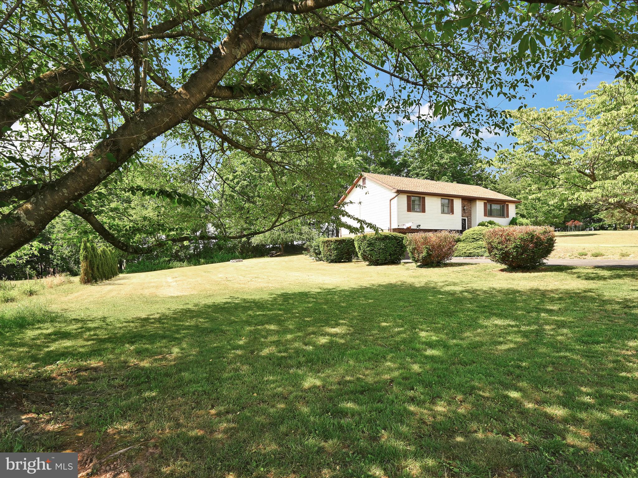 LAKE WYNONAH - Residential