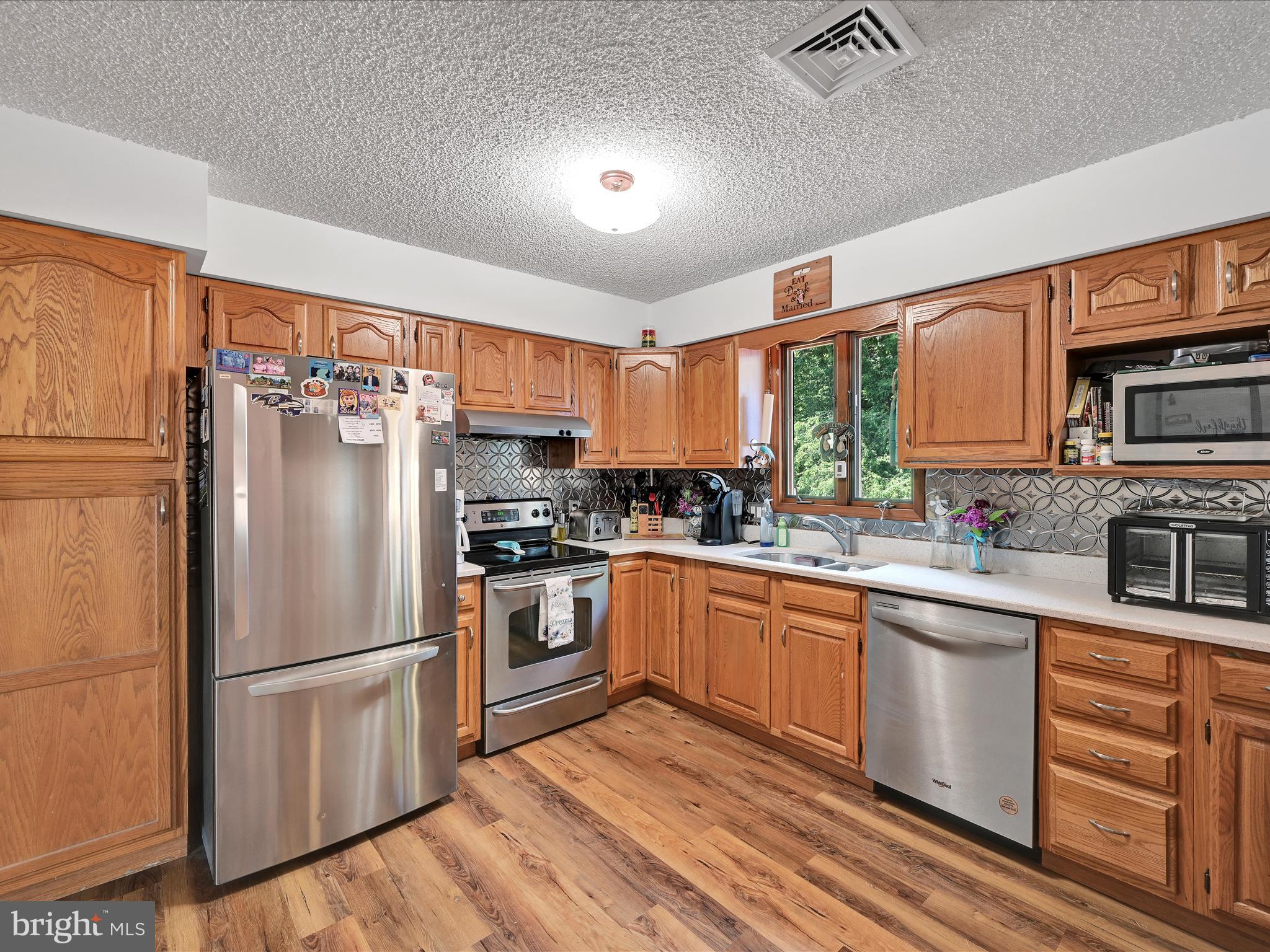LAKE WYNONAH - Residential