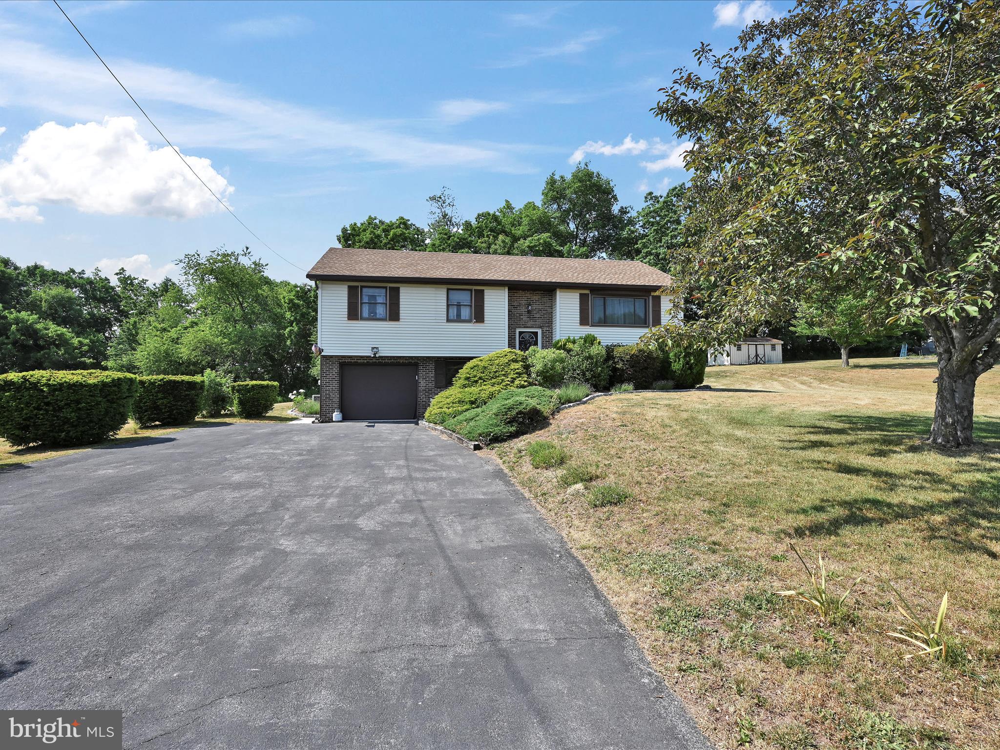 LAKE WYNONAH - Residential