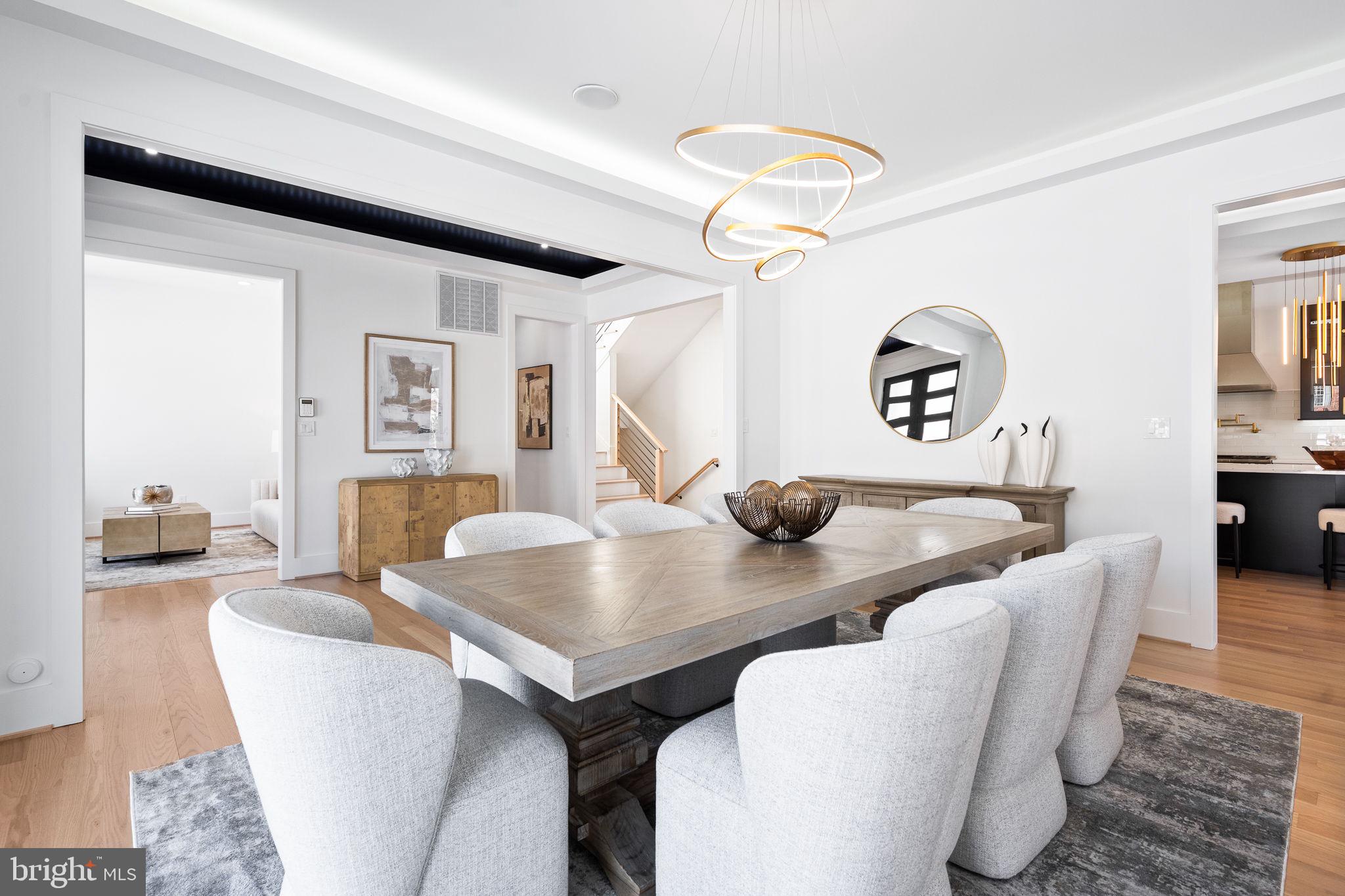 CHURCHILL SQUARE - Residential