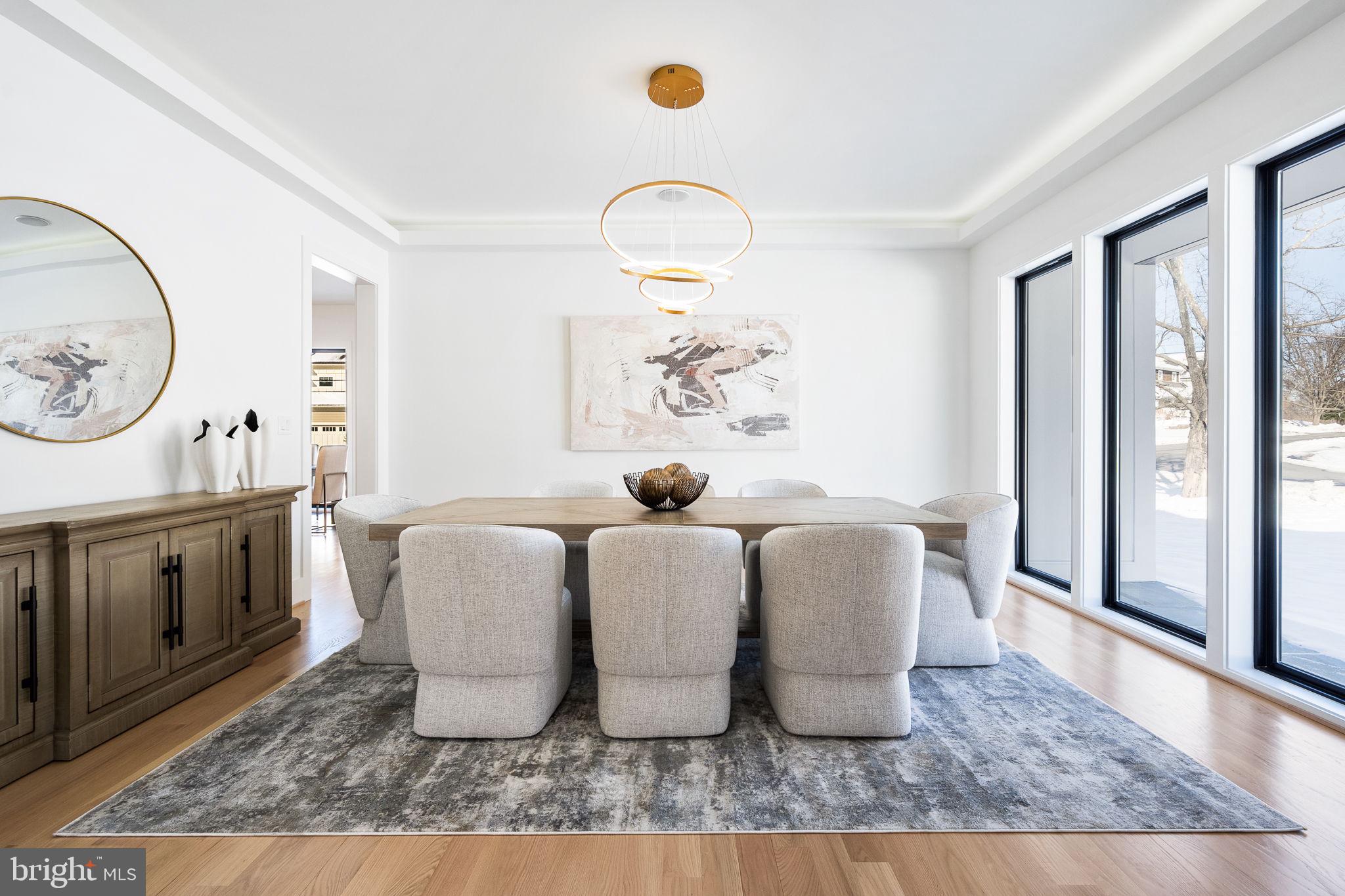 CHURCHILL SQUARE - Residential