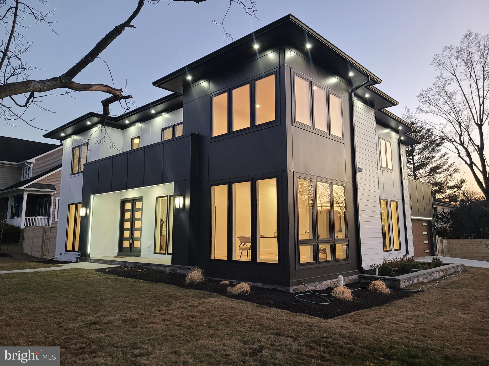 CHURCHILL SQUARE - Residential