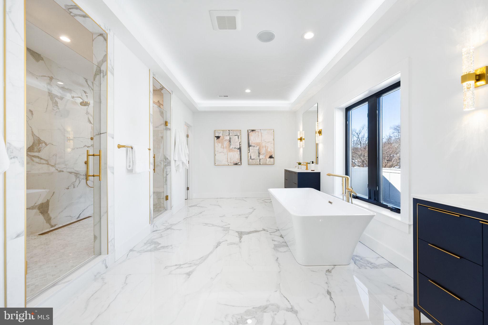 CHURCHILL SQUARE - Residential