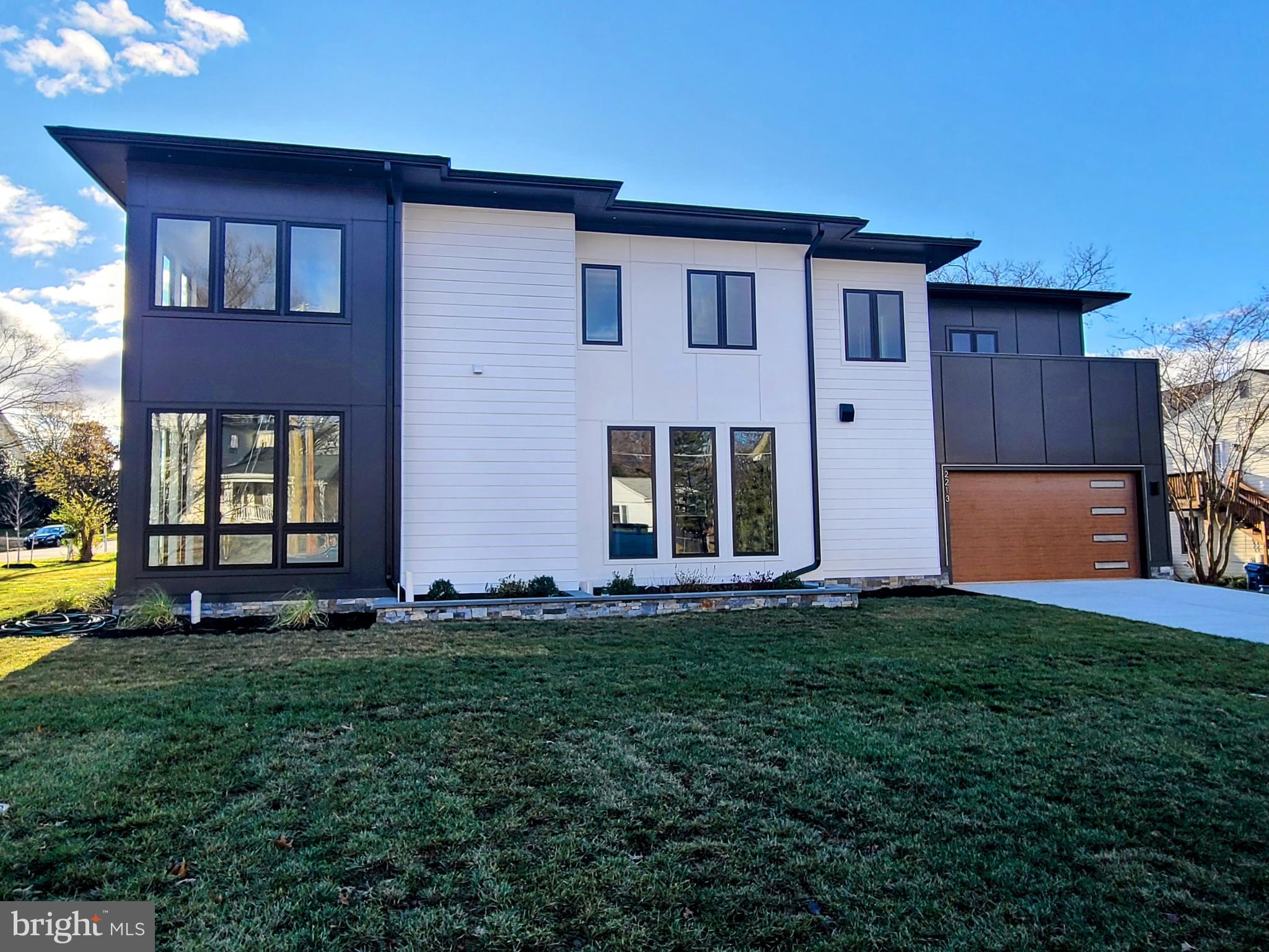 CHURCHILL SQUARE - Residential