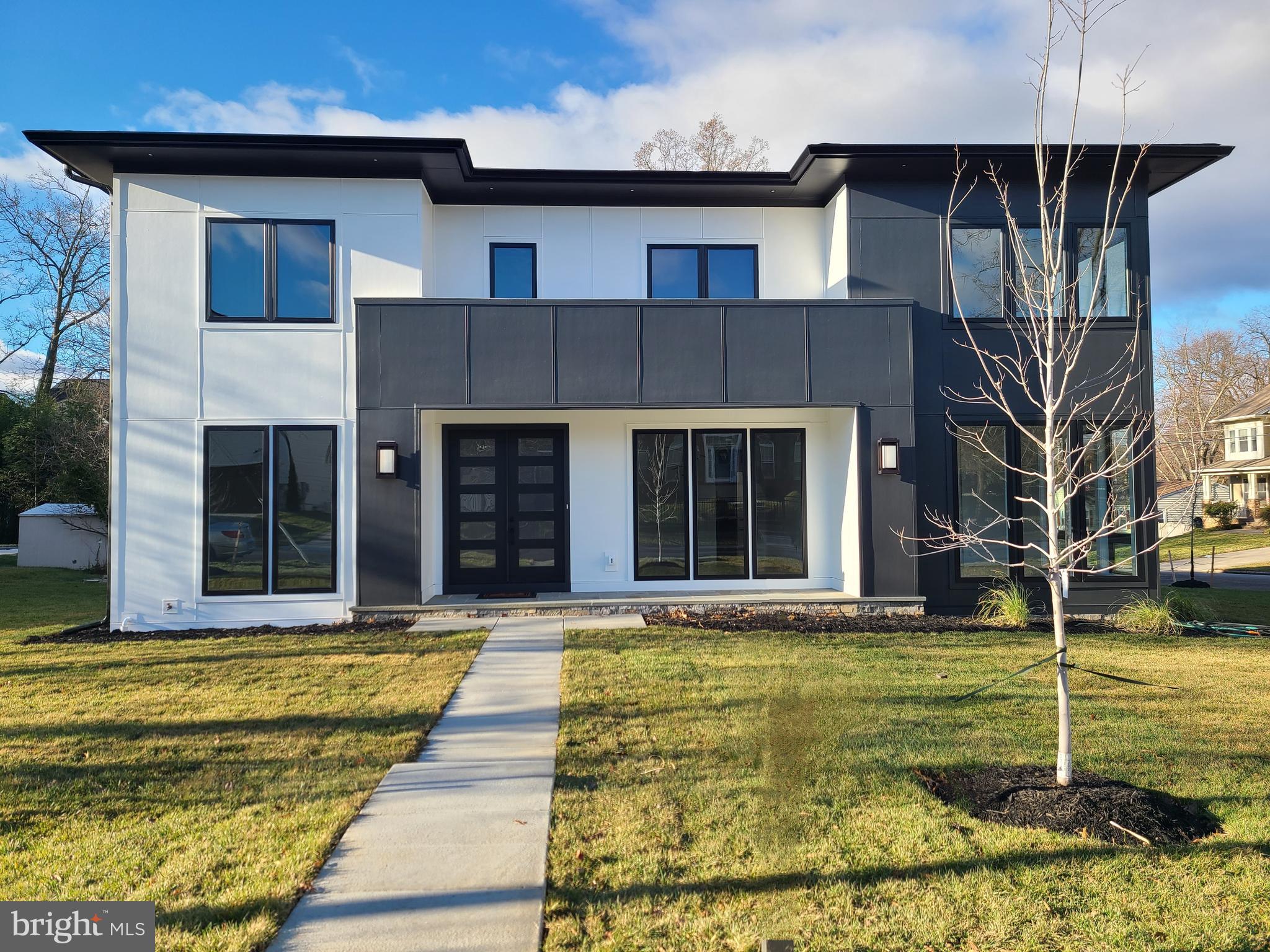 CHURCHILL SQUARE - Residential