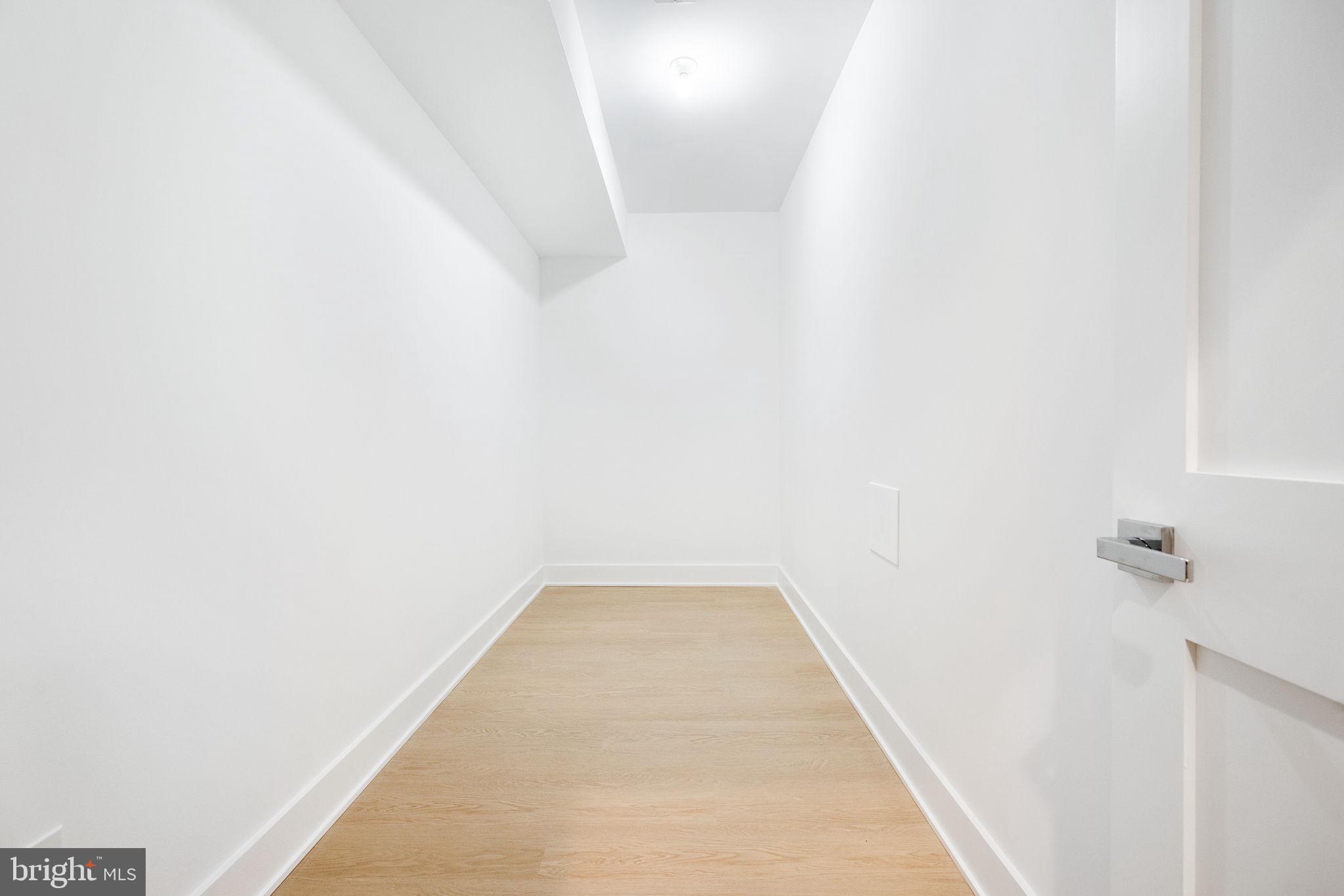 CHURCHILL SQUARE - Residential