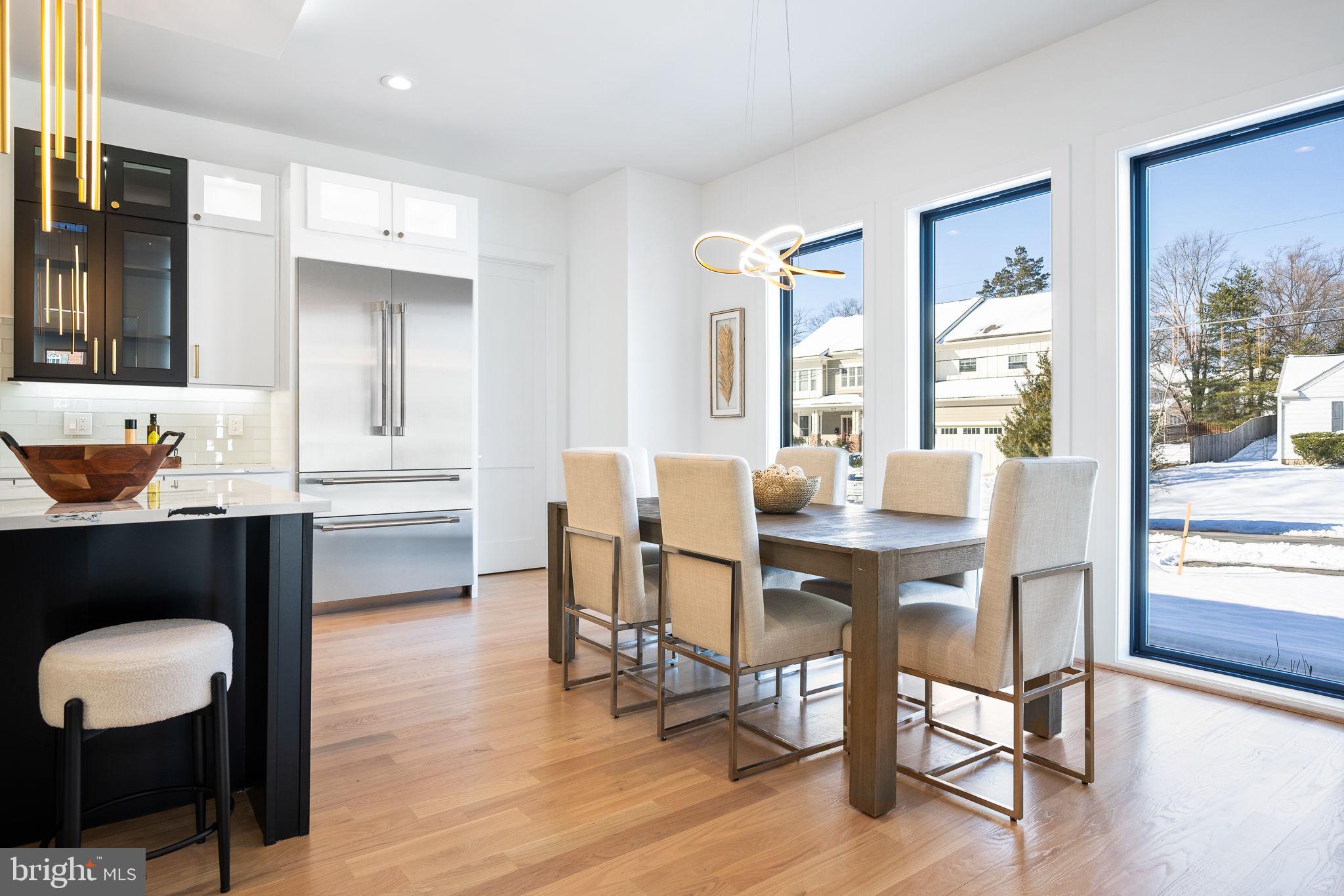 CHURCHILL SQUARE - Residential