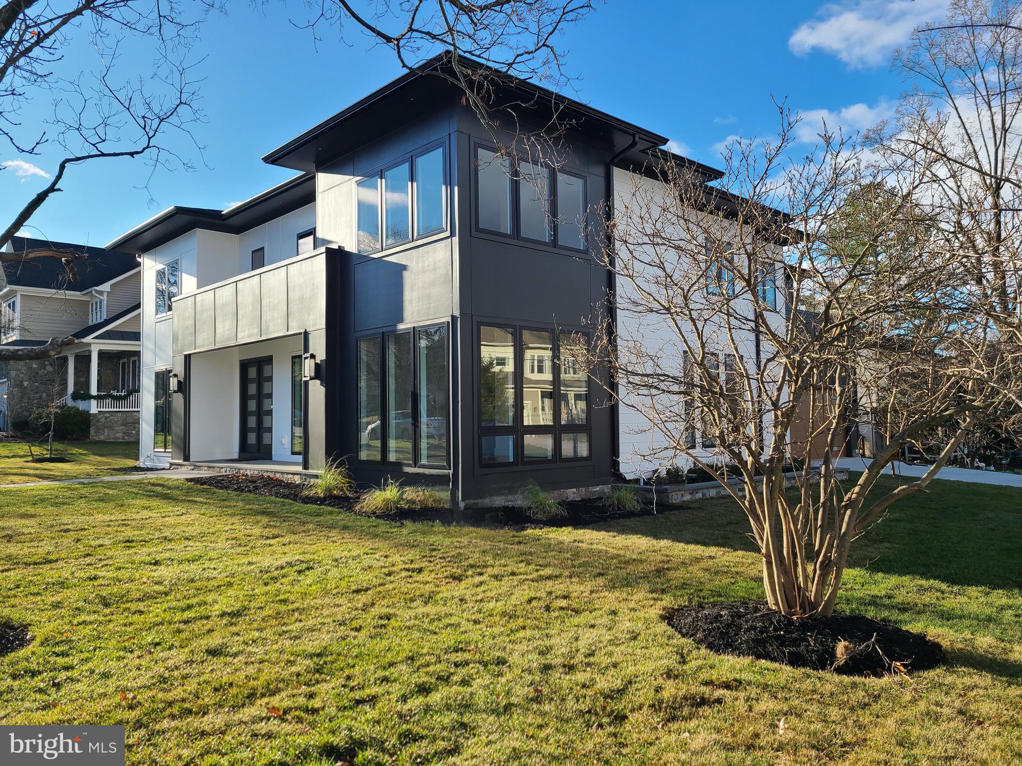 2213 BOXWOOD DRIVE