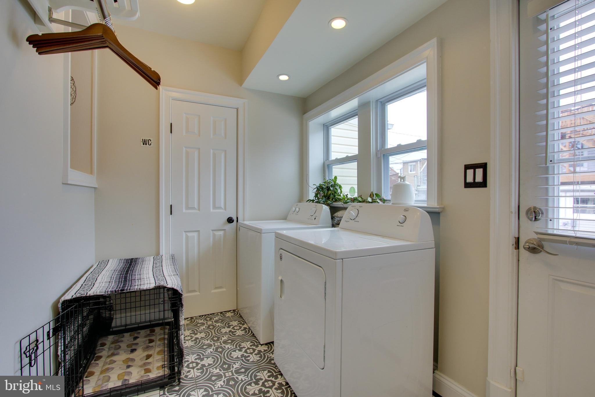 RIVERSIDE - Residential