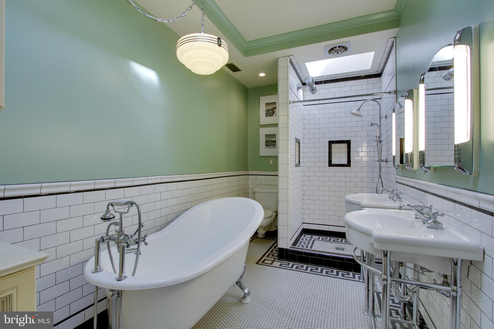 RIVERSIDE - Residential