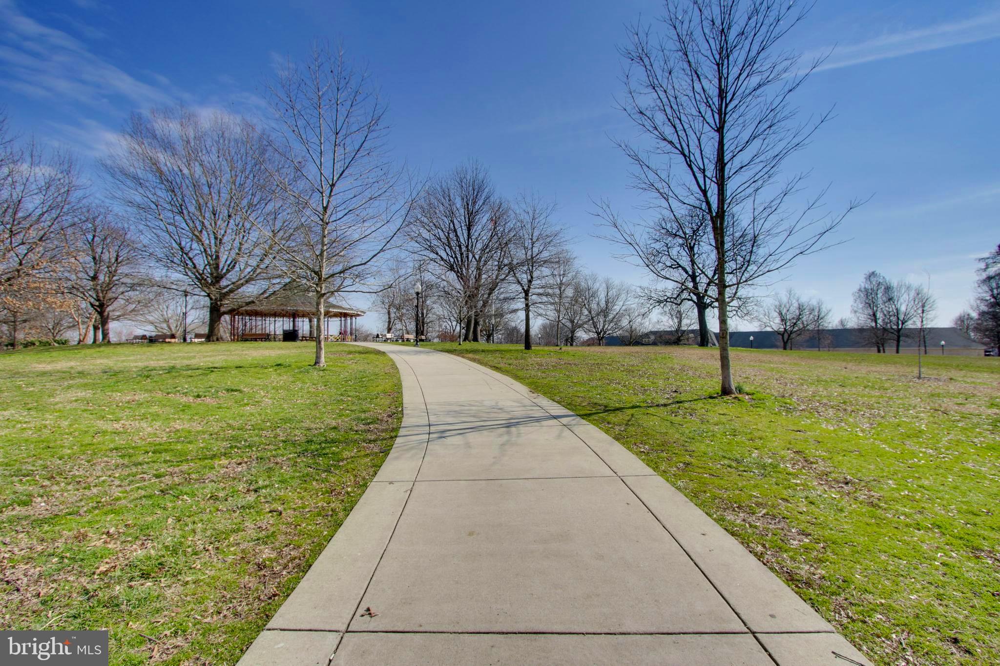 RIVERSIDE - Residential