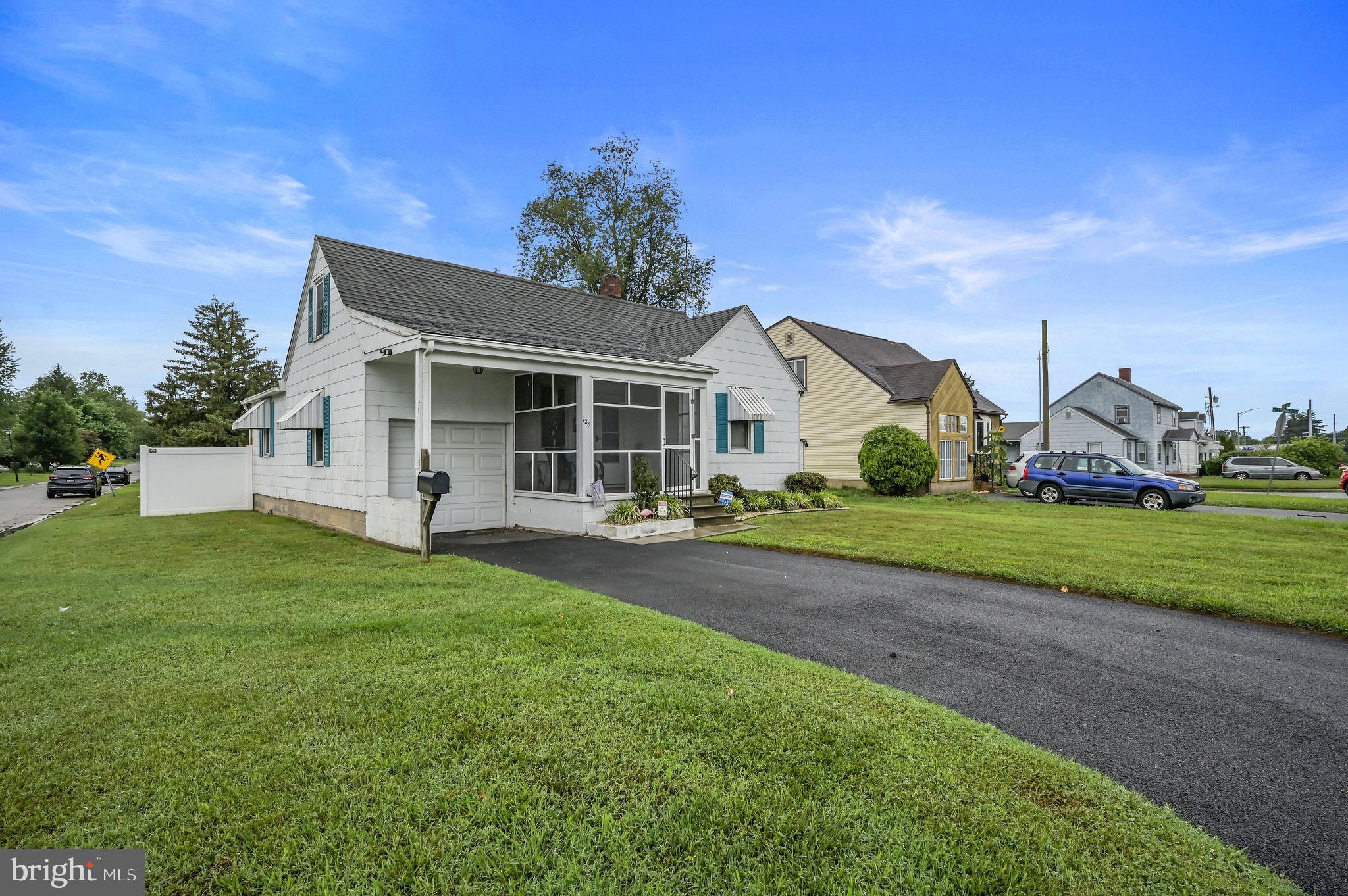 728 WHITE OAK ROAD