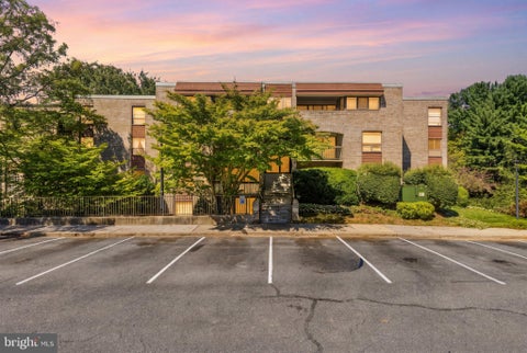 Condo For Sale - 411 Christopher Avenue #75<br/> GAITHERSBURG, MD 20879