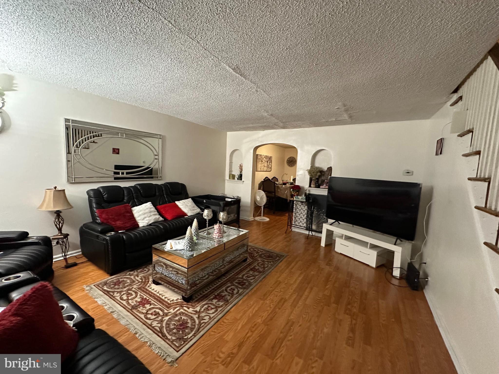 MAYFAIR (EAST) - Residential