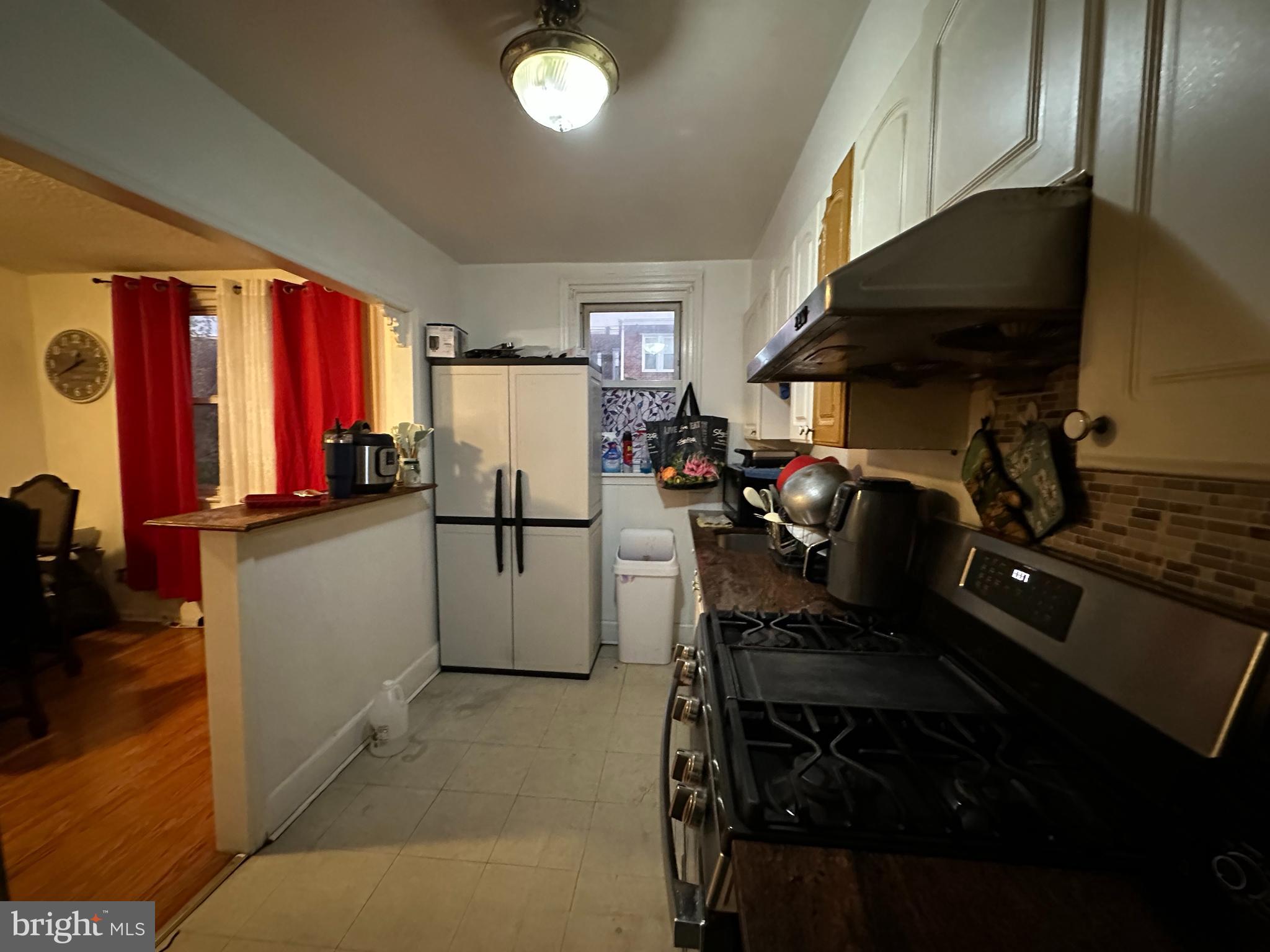 MAYFAIR (EAST) - Residential