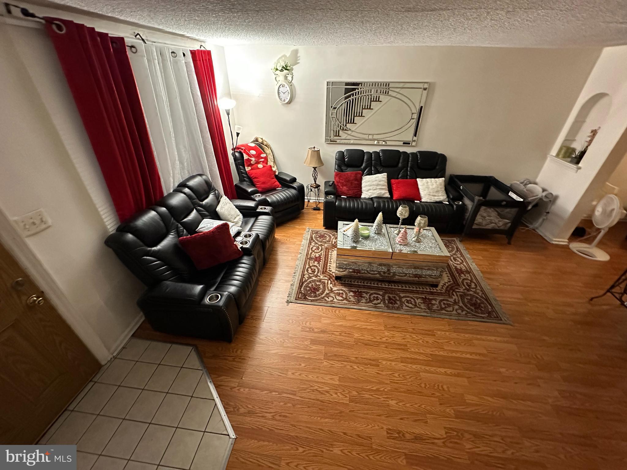 MAYFAIR (EAST) - Residential