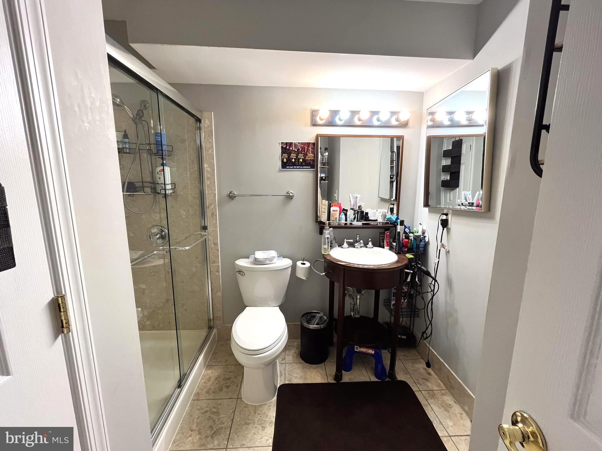 WEST GROVE ESTATES - Residential Lease