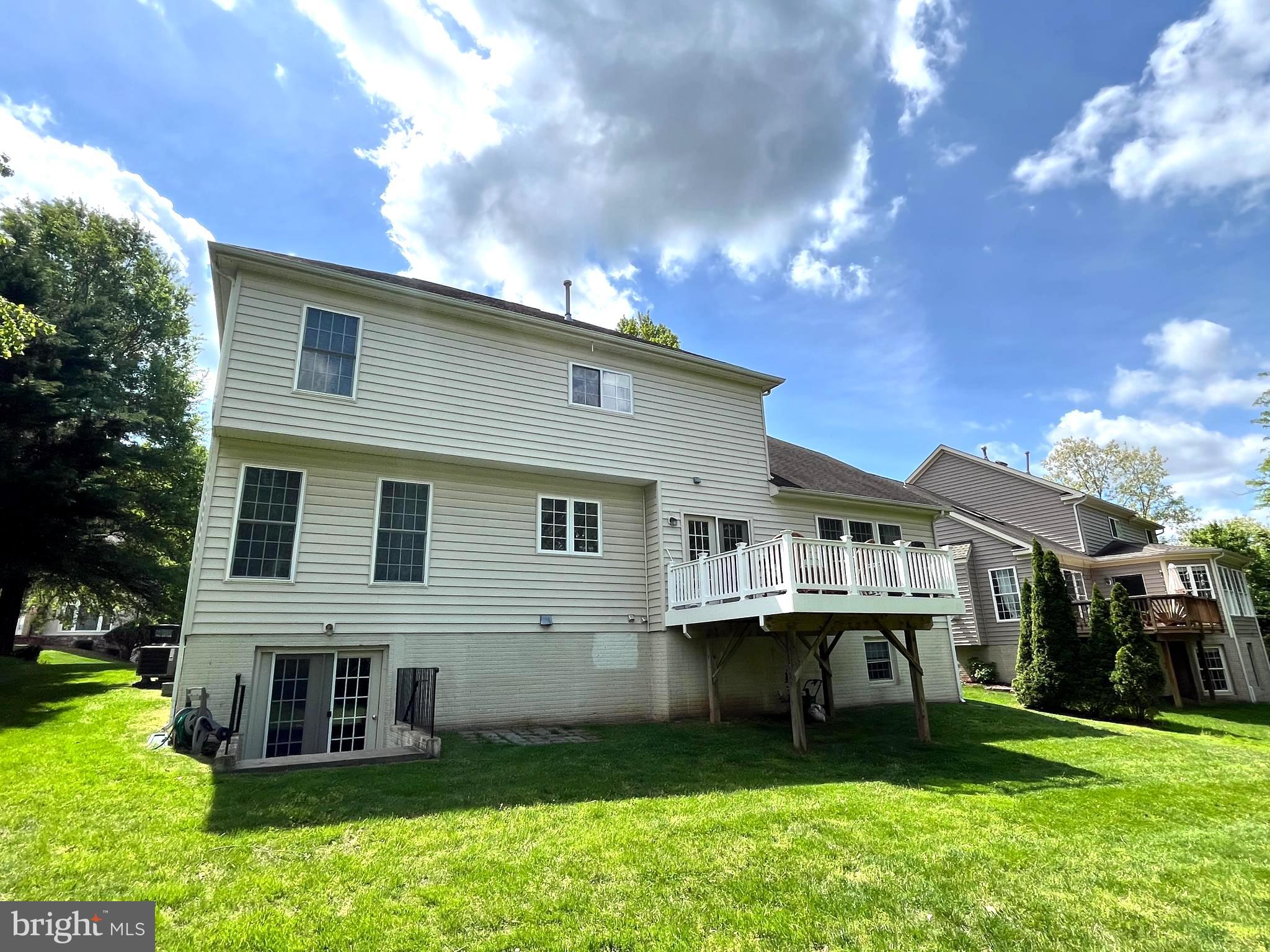 WEST GROVE ESTATES - Residential Lease