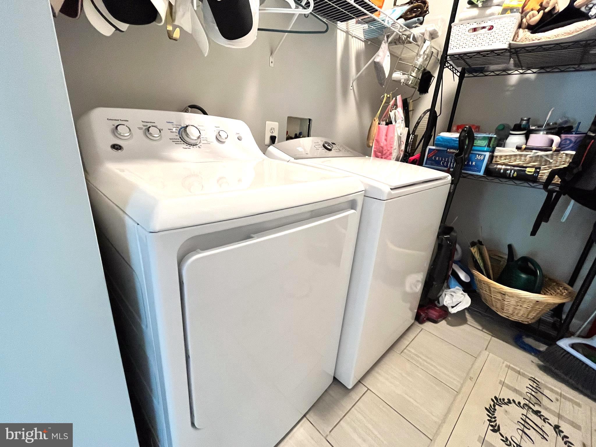 WEST GROVE ESTATES - Residential Lease