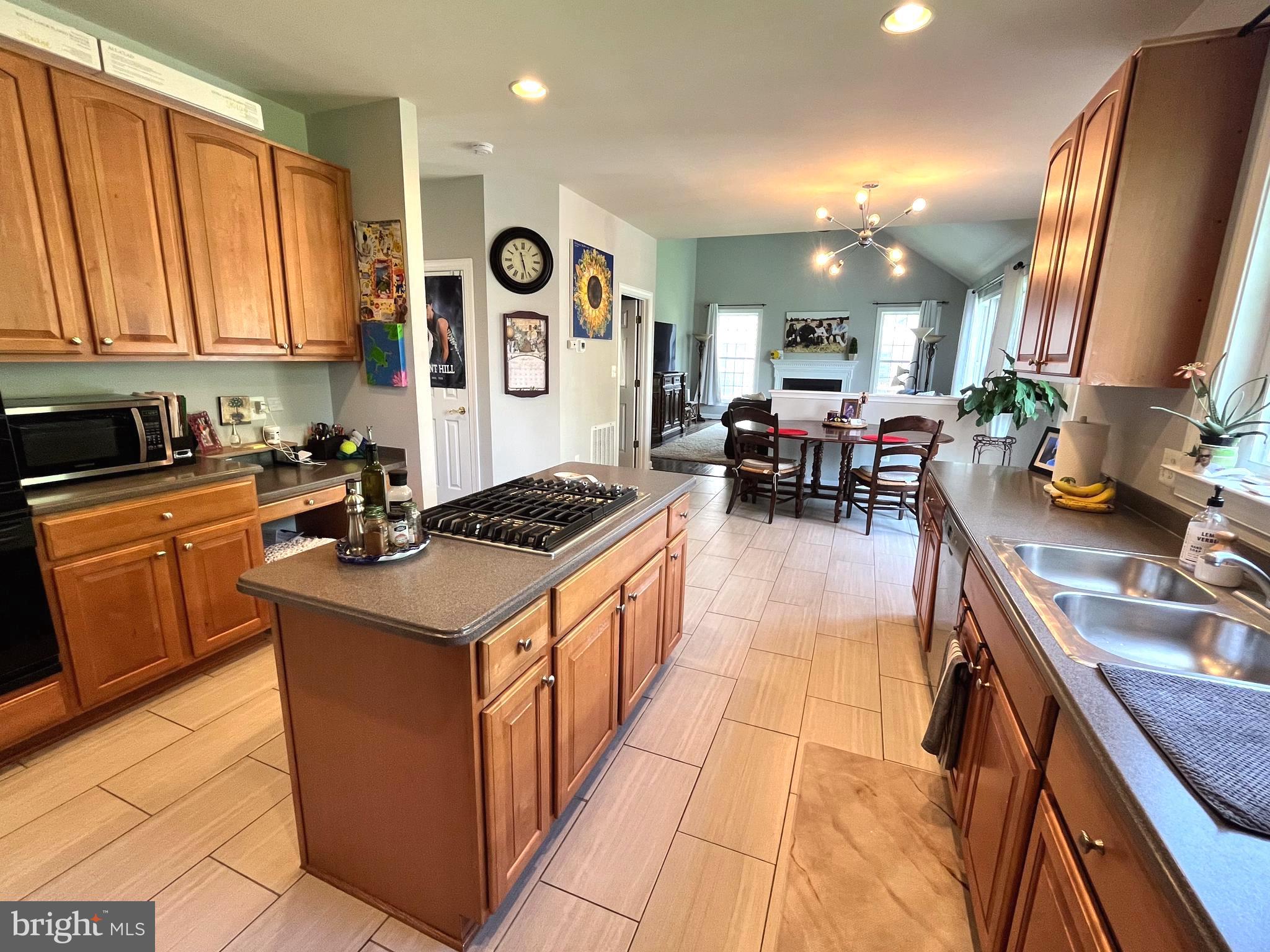 WEST GROVE ESTATES - Residential Lease