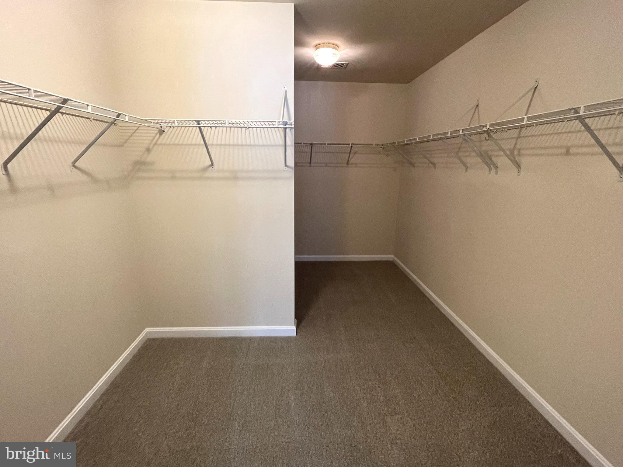 WEST GROVE ESTATES - Residential Lease