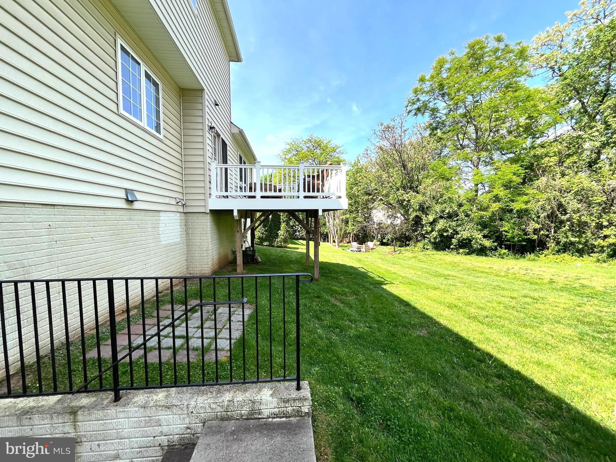 WEST GROVE ESTATES - Residential Lease