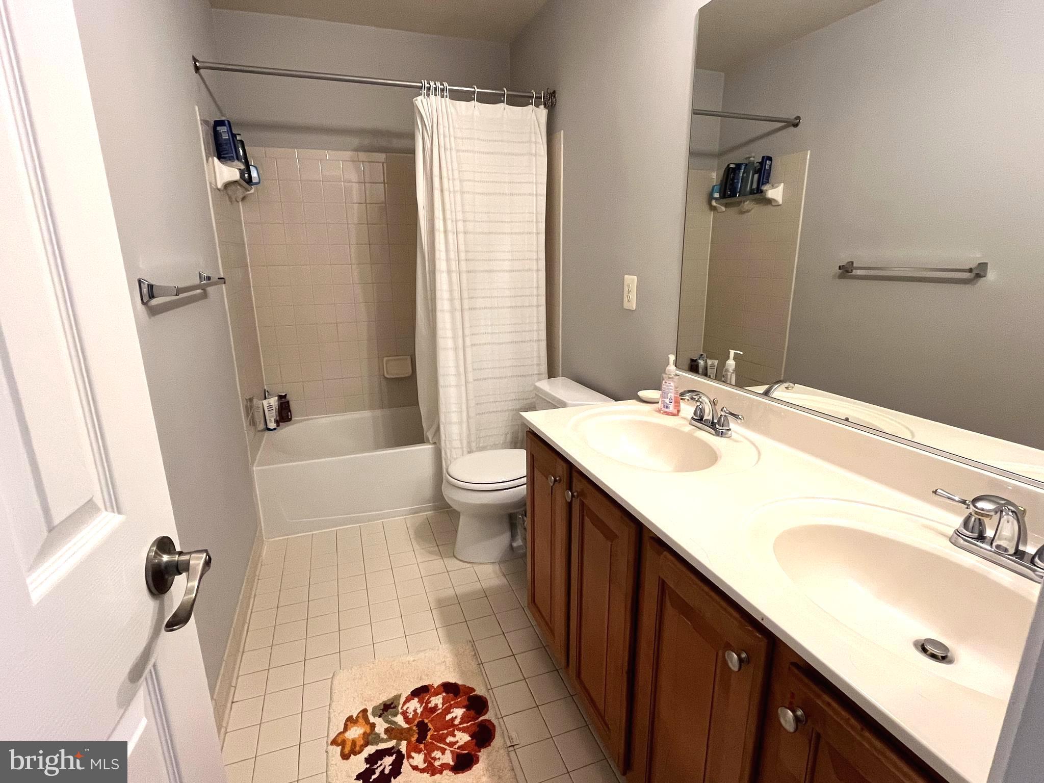 WEST GROVE ESTATES - Residential Lease