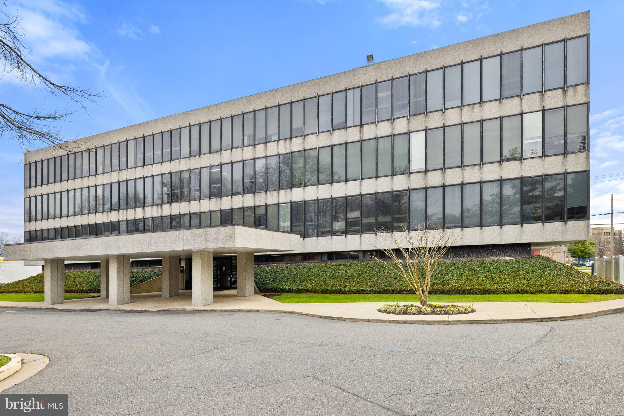 SHERWOOD HALL MED CENT - Commercial Sale